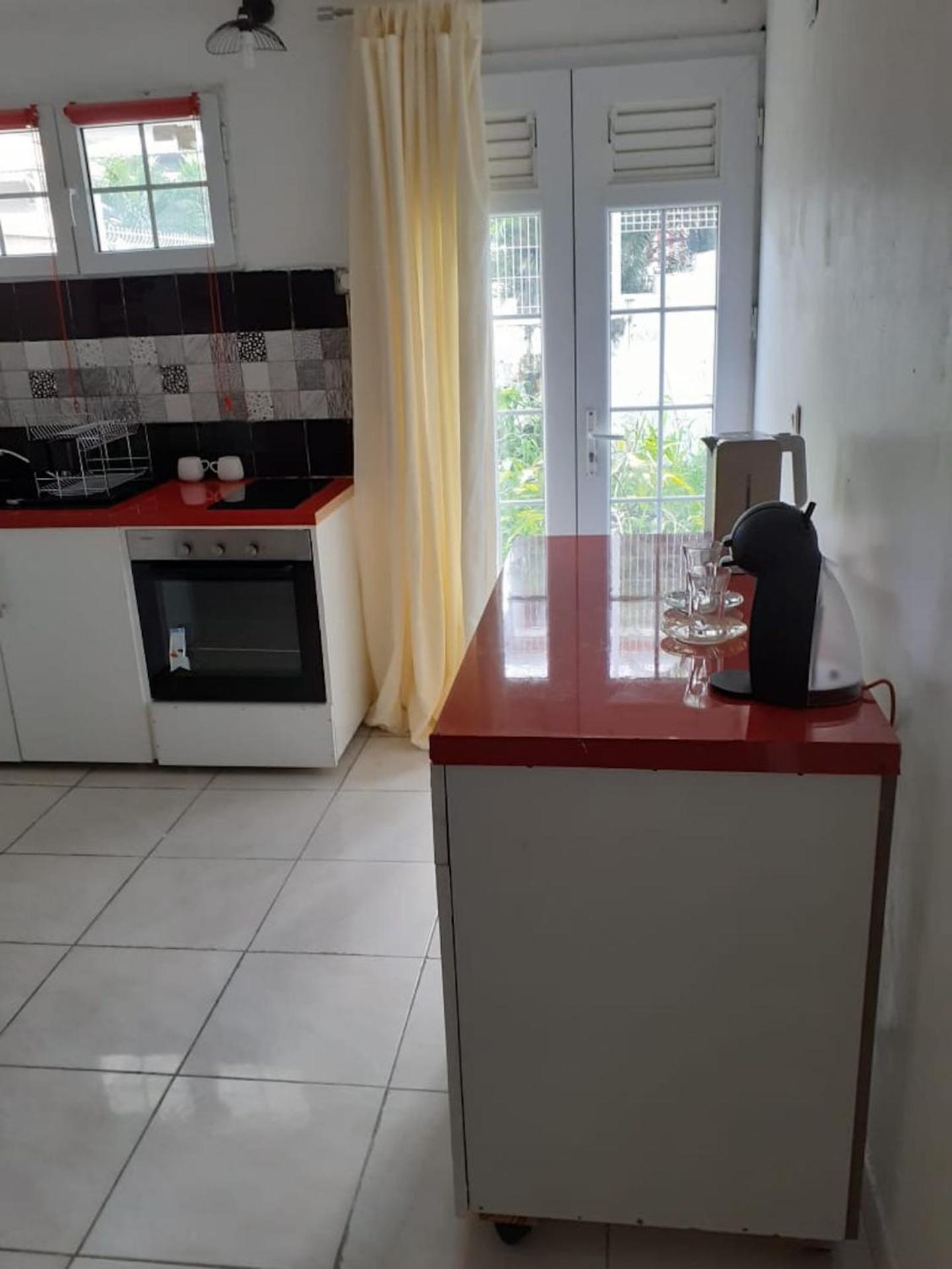 One-Bedroom House - Photo 13