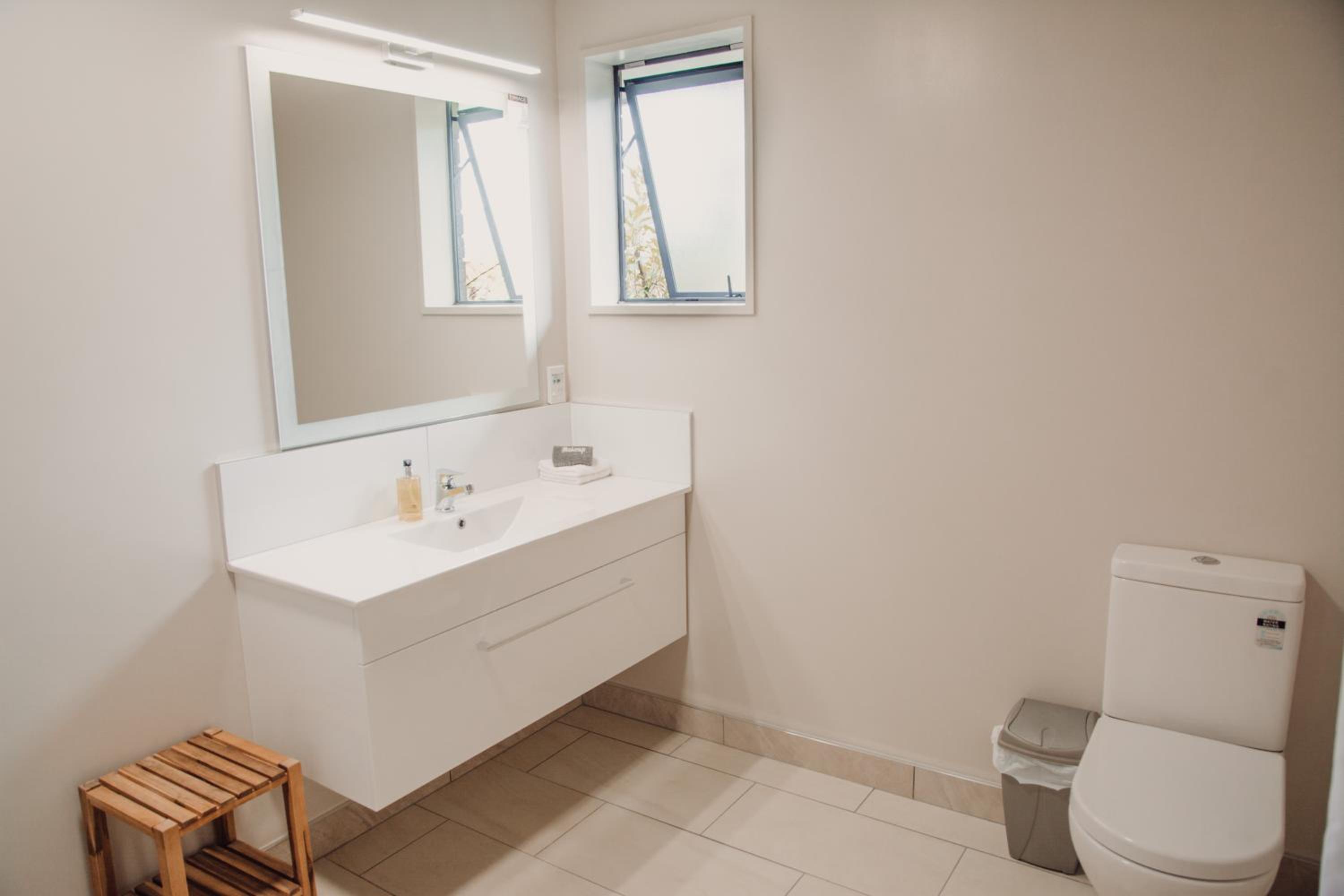 One-Bedroom Apartment - Photo 4