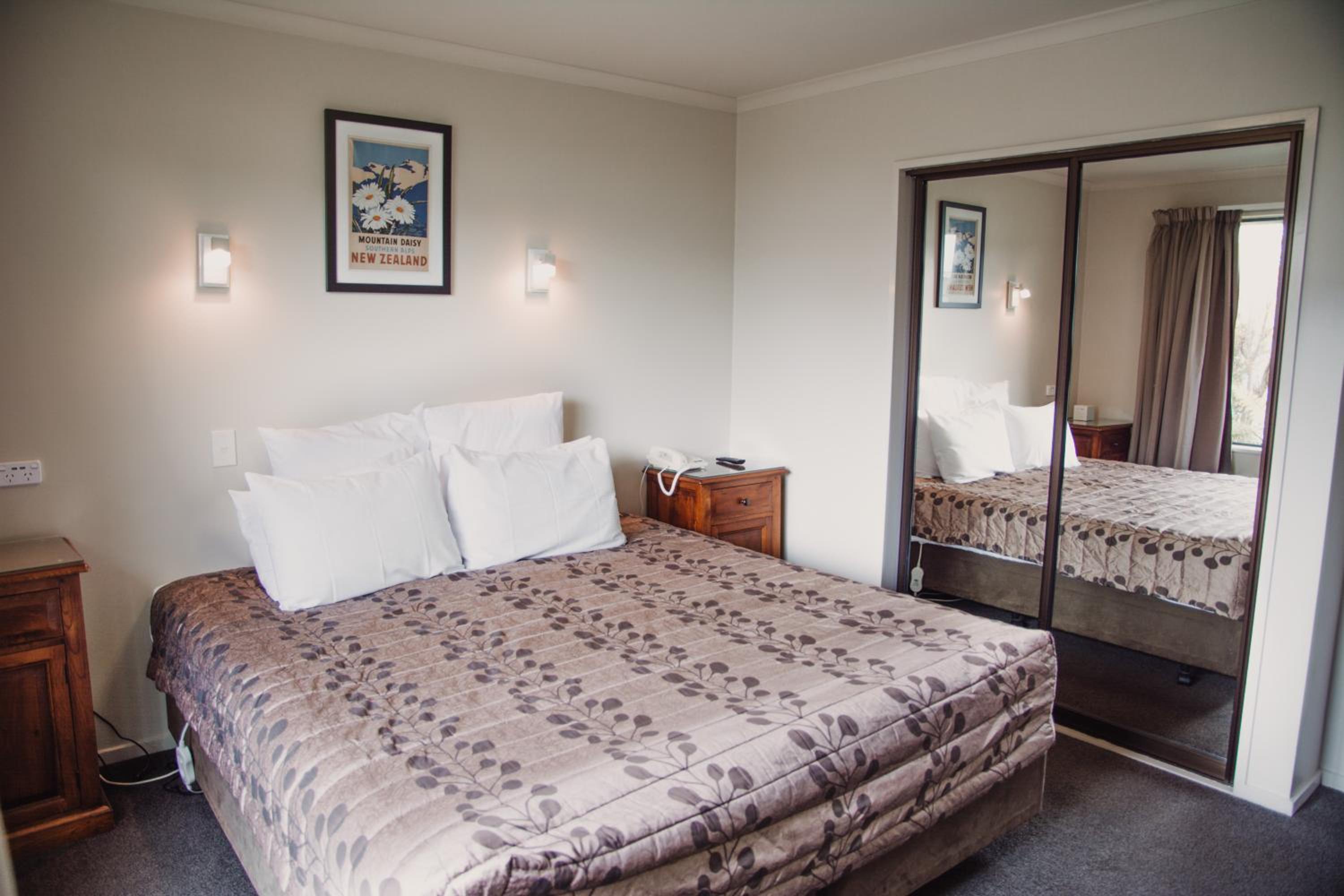 One-Bedroom Apartment - Photo 10