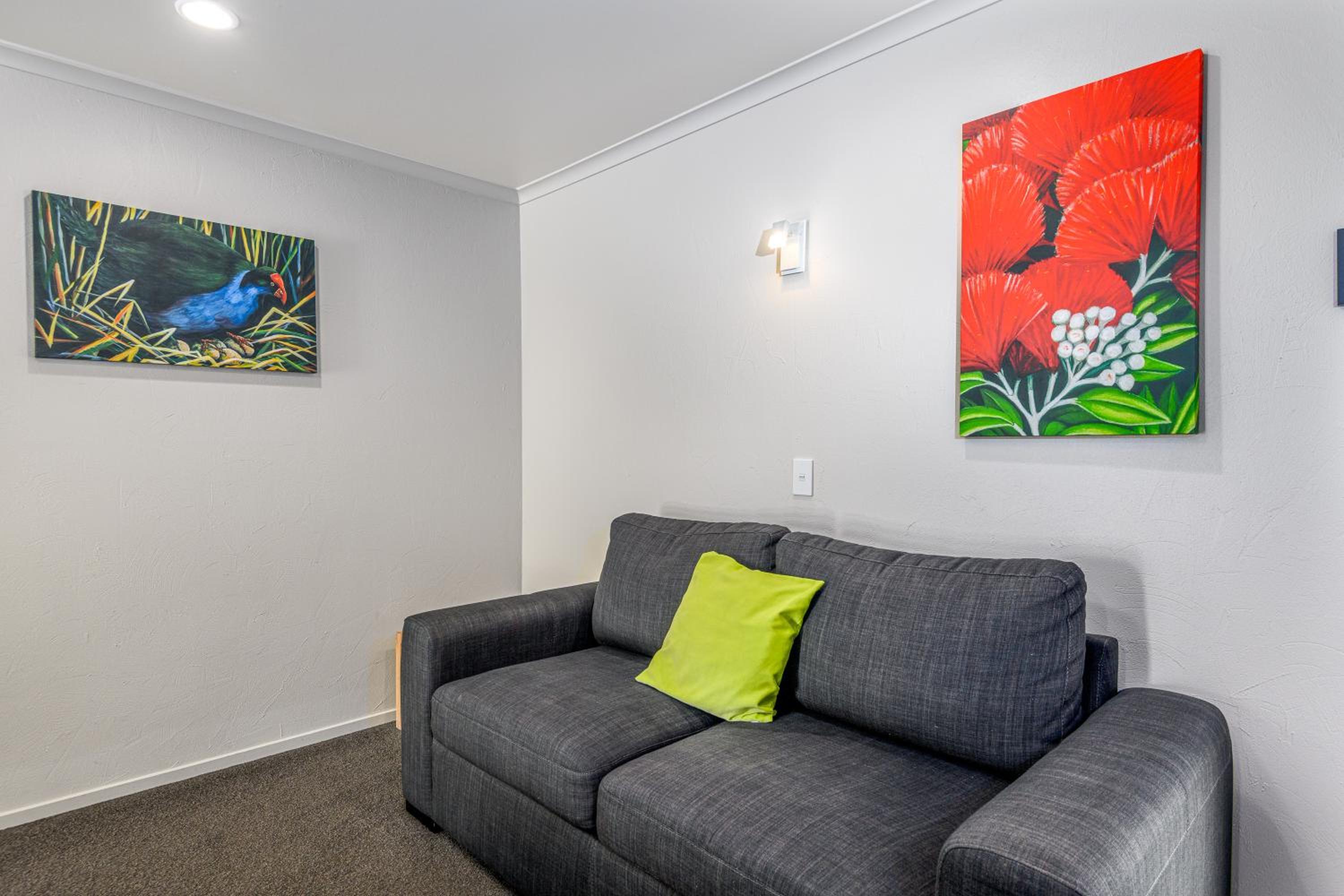 Two-Bedroom Apartment - Photo 3