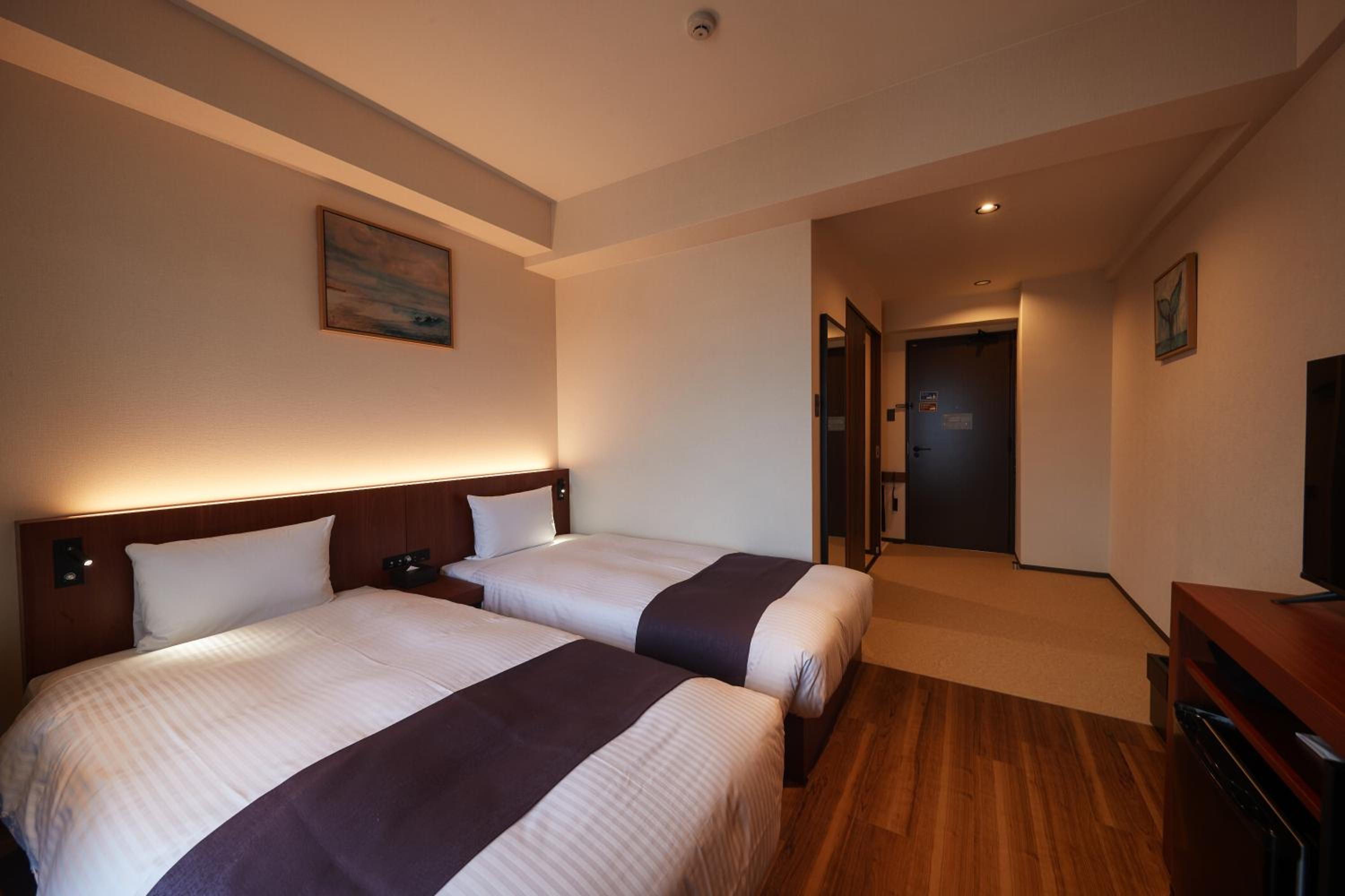 Standard Twin Room - Photo 19