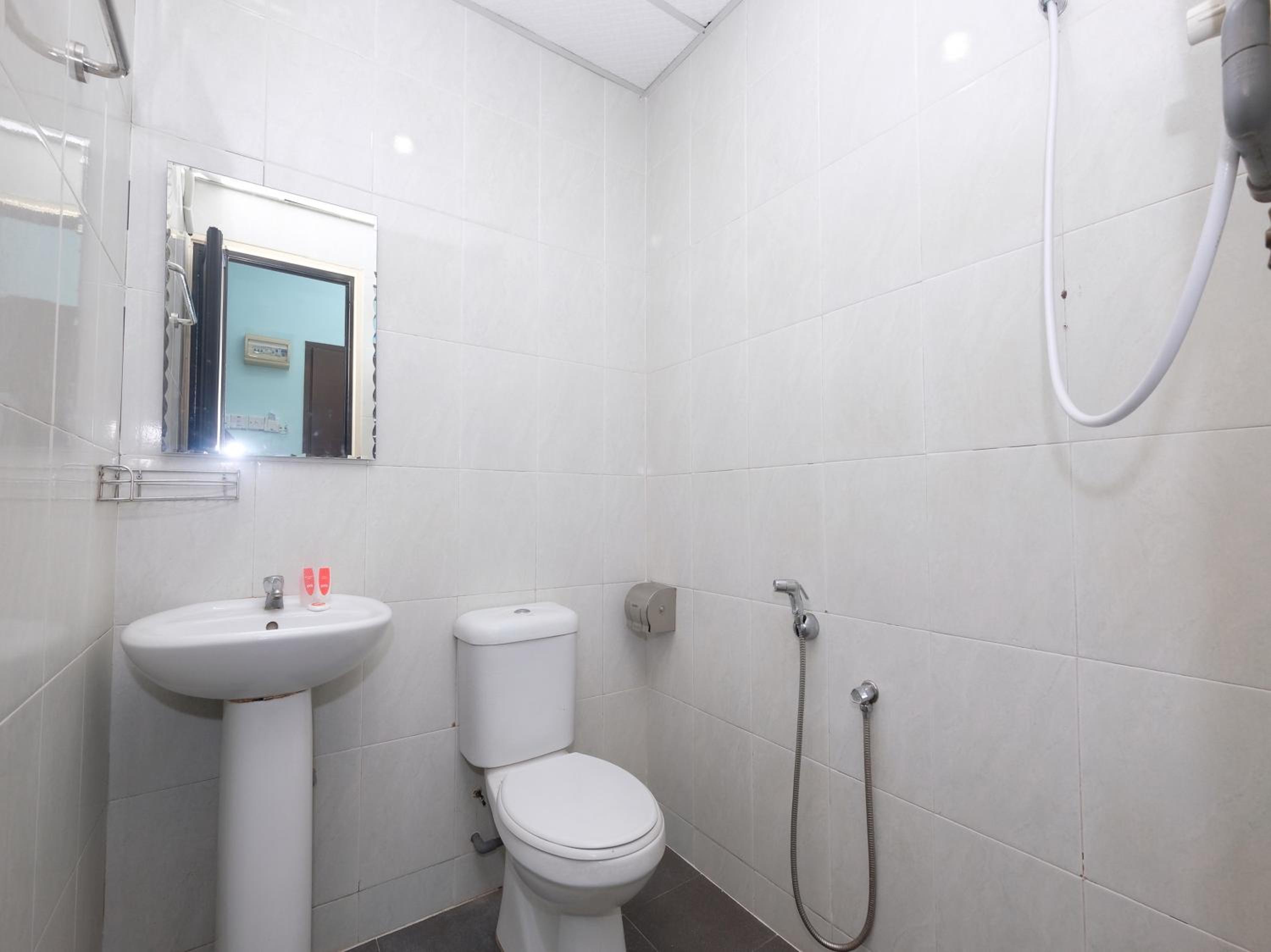 Single Room photo 2