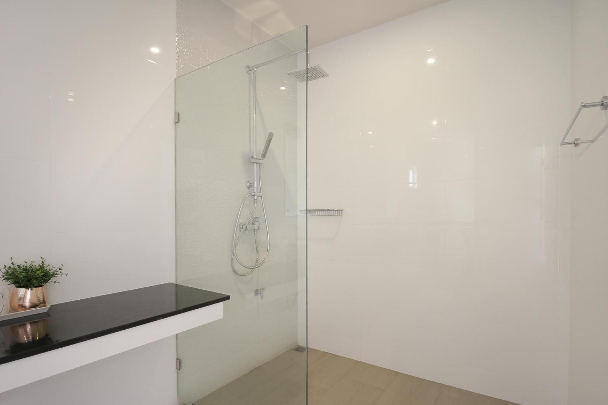 Double Room - Photo 5