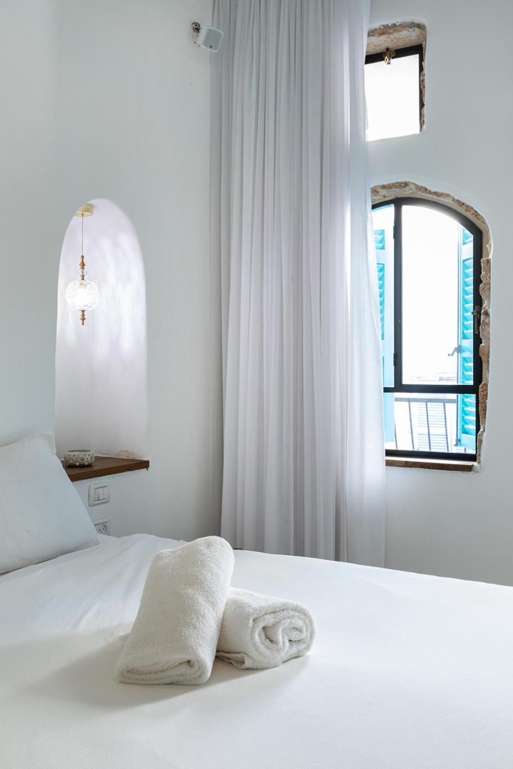 One-Bedroom Apartment - Photo 18