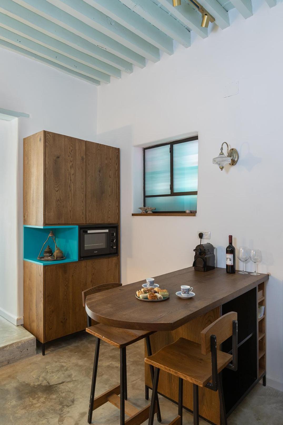 One-Bedroom Apartment - Photo 16
