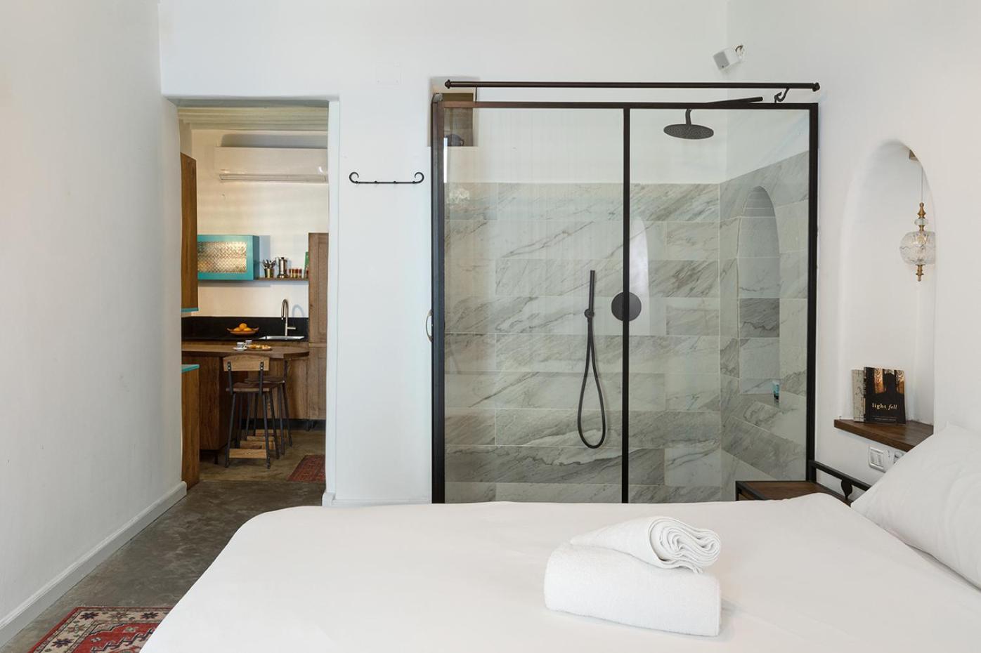 One-Bedroom Apartment - Photo 21