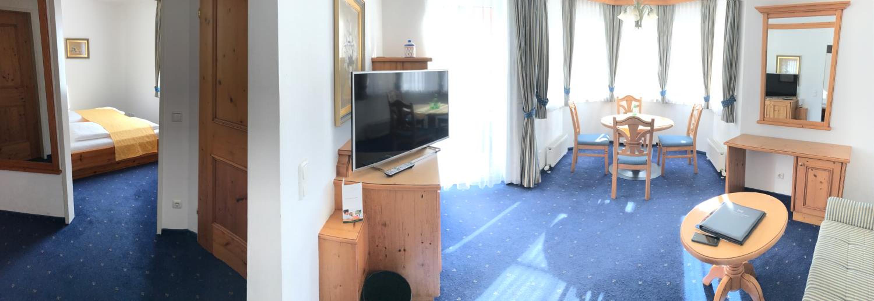 One-Bedroom Apartment photo 1
