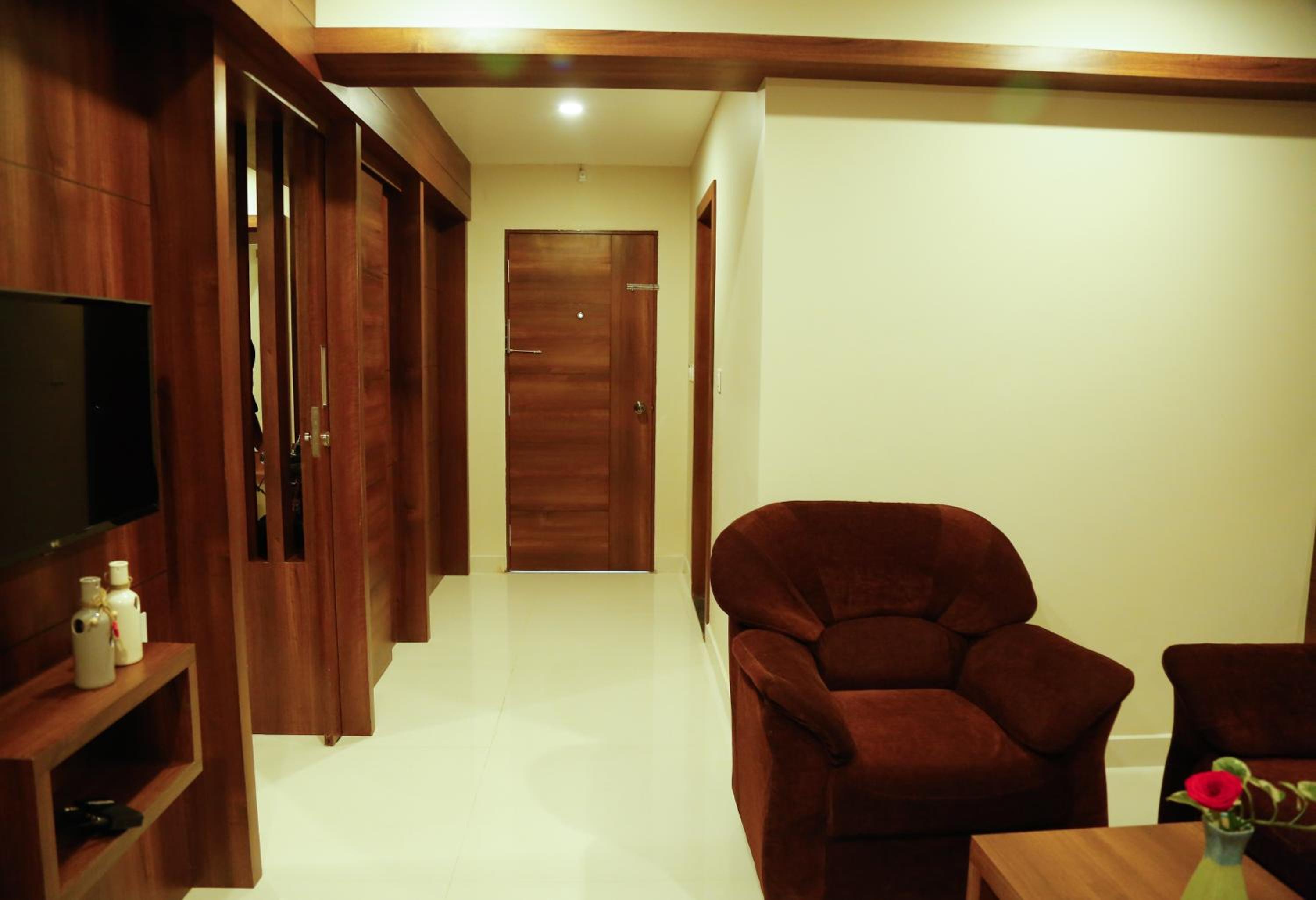 King Suite - Photo 10