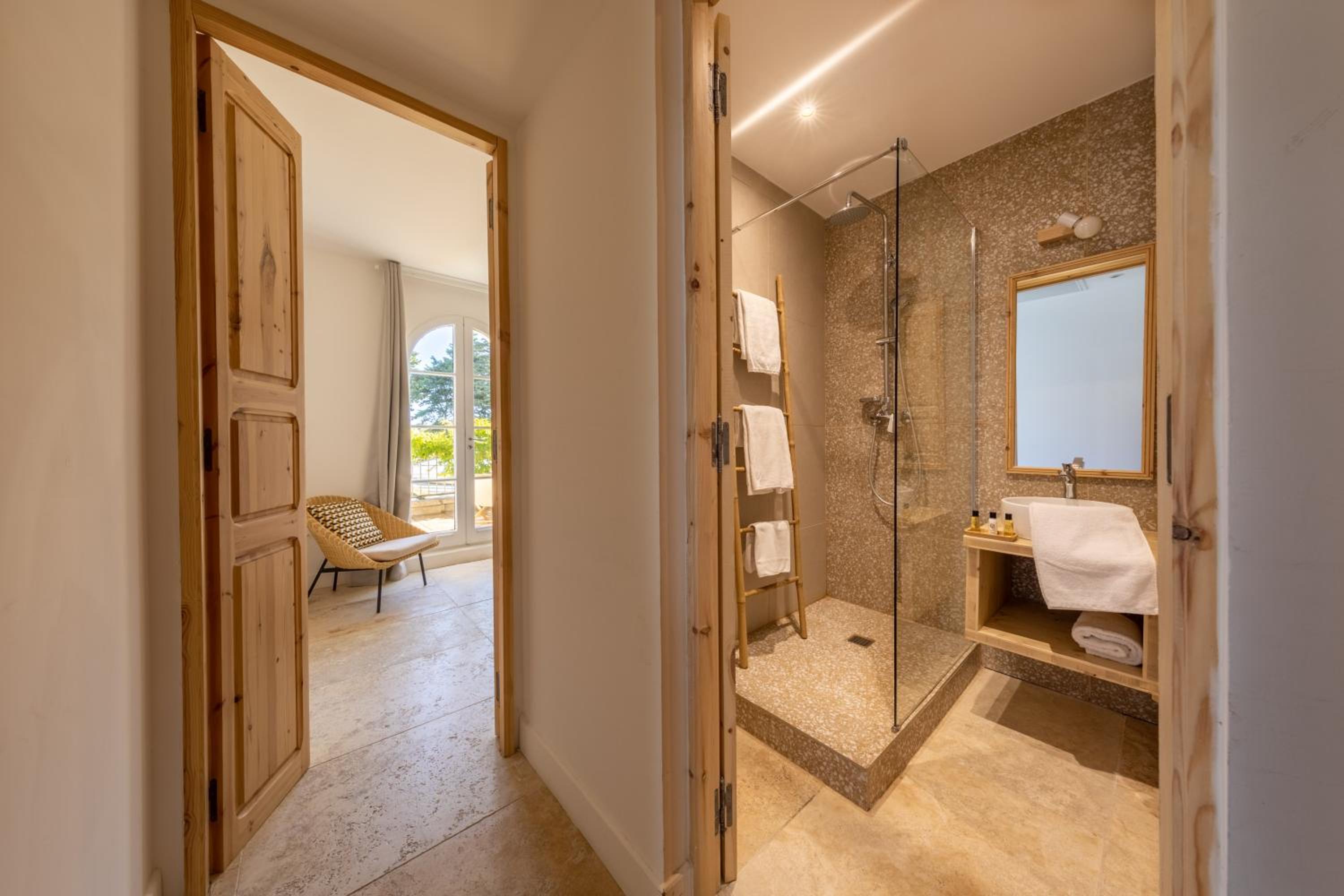 Superior Double Room - Photo 2