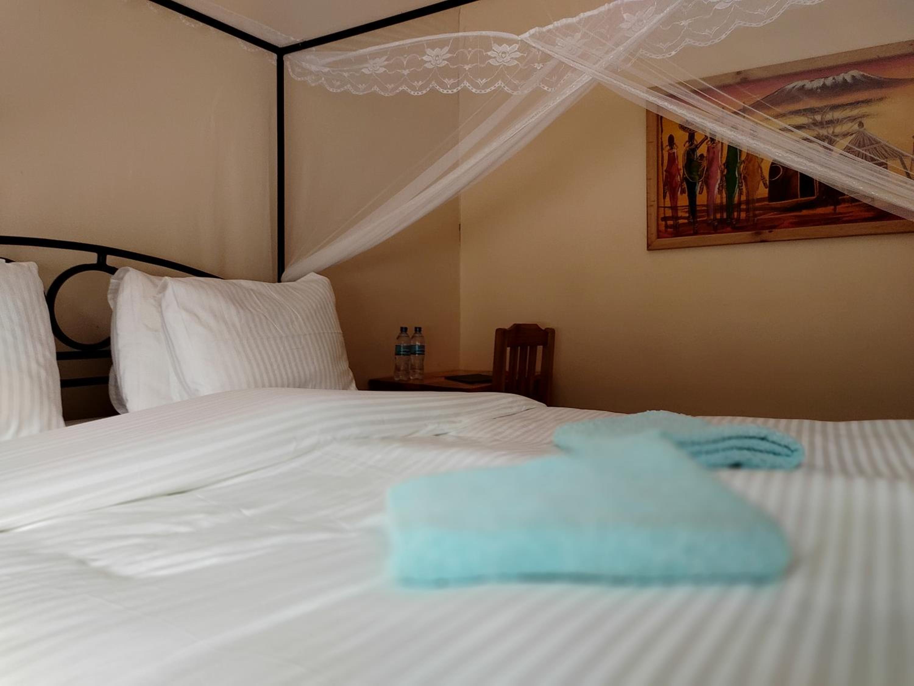 Economy Double or Twin Room photo 1
