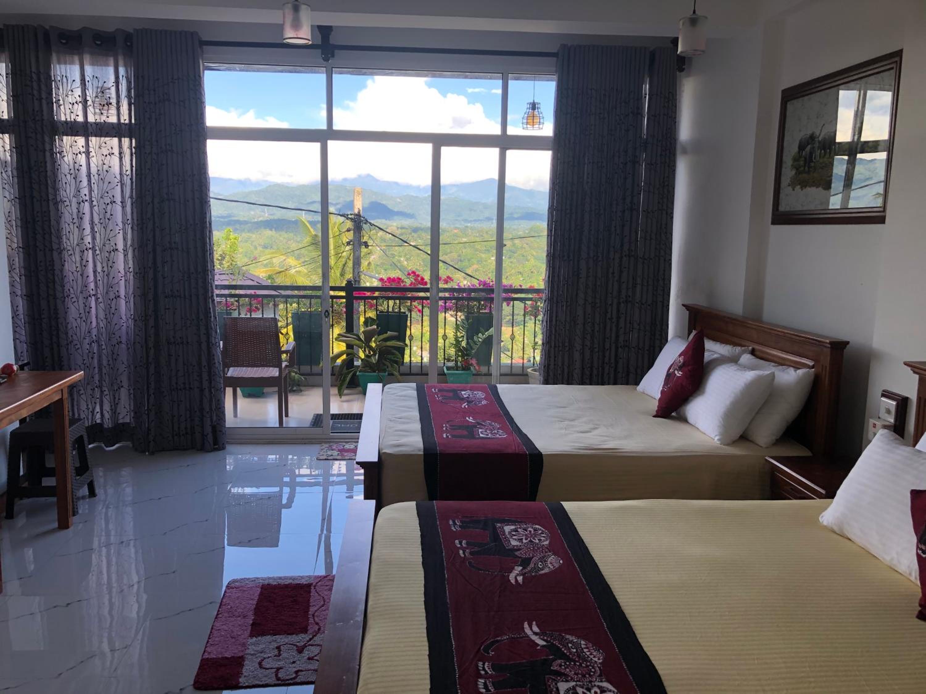 Family Room with Balcony photo 3