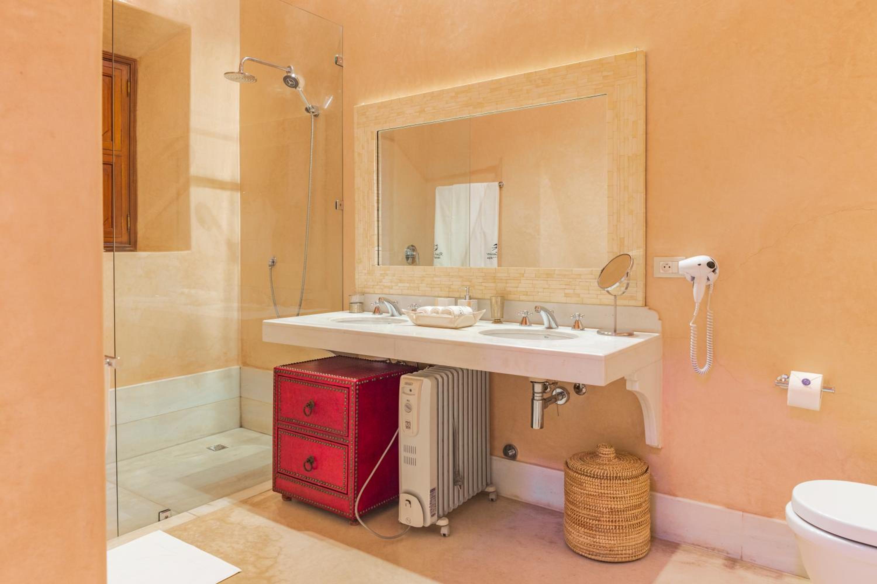 Junior Suite - Photo 14