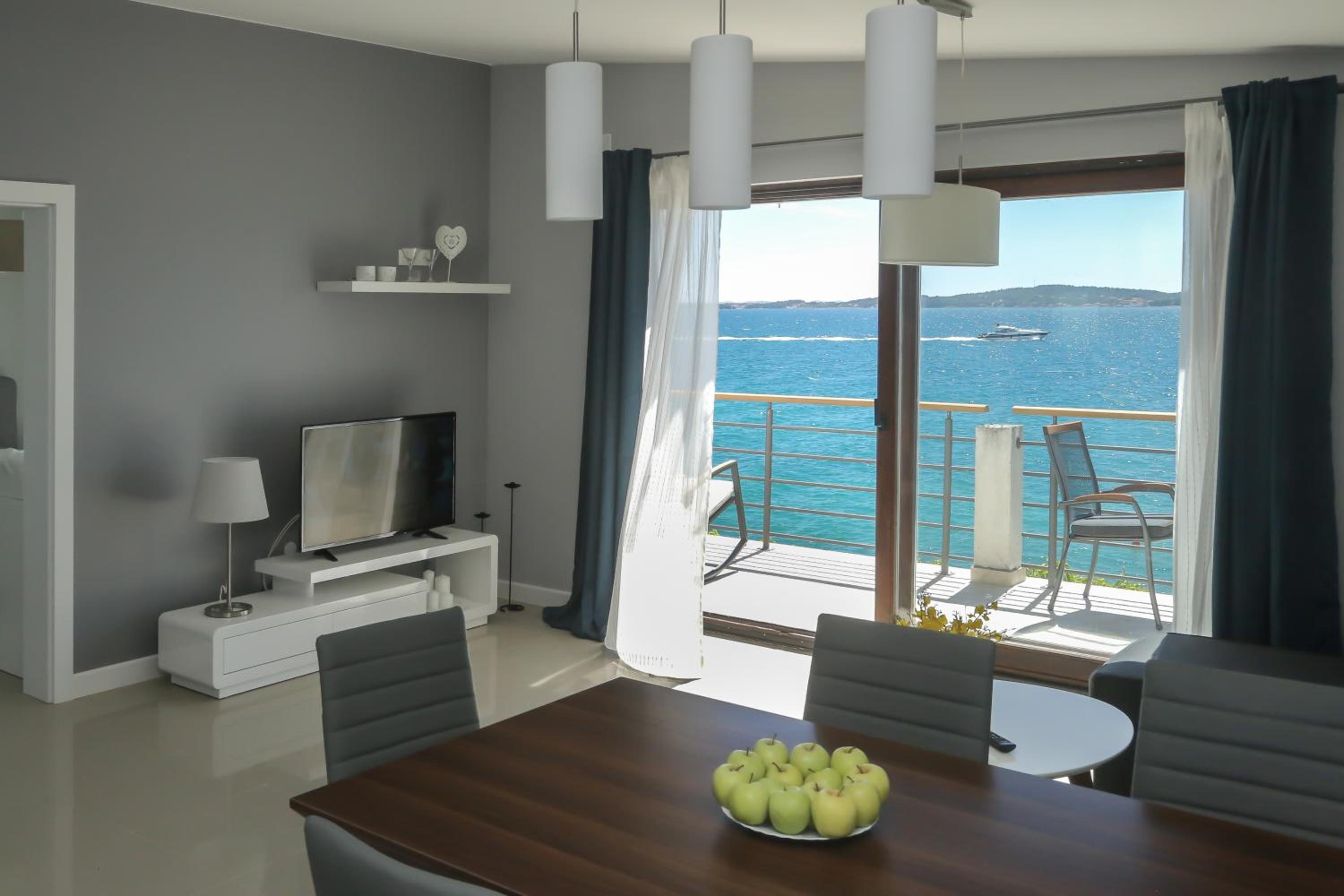 Apartment with Sea View photo 2