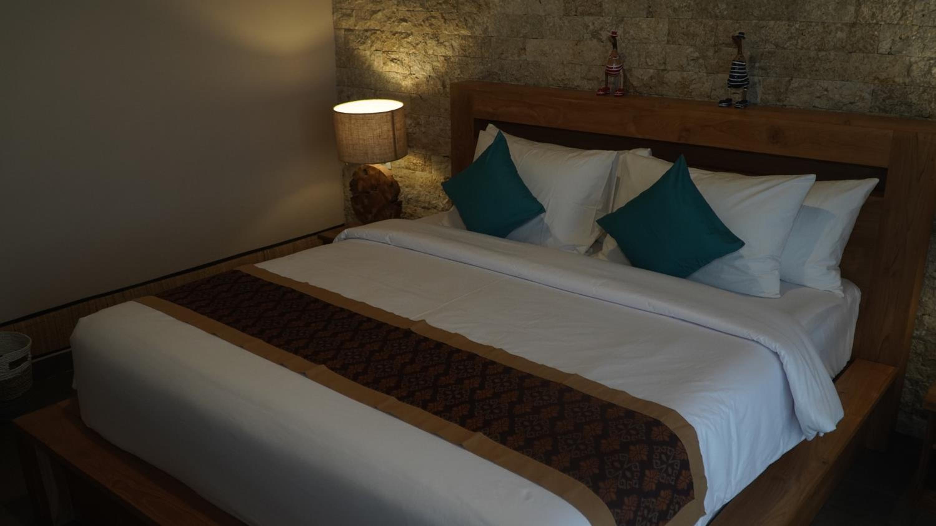 Double Room - Photo 7