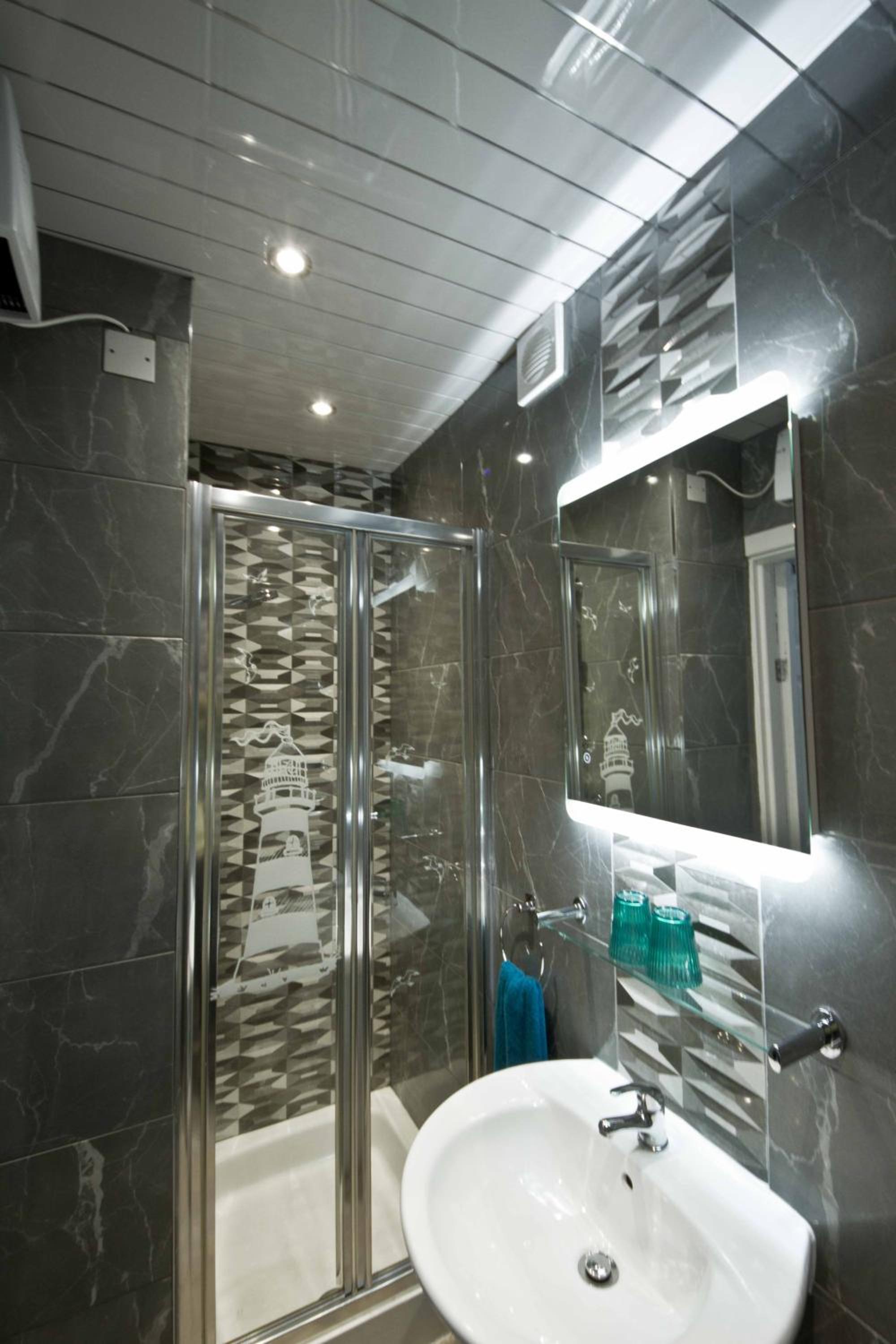 Family Room with Shower photo 3