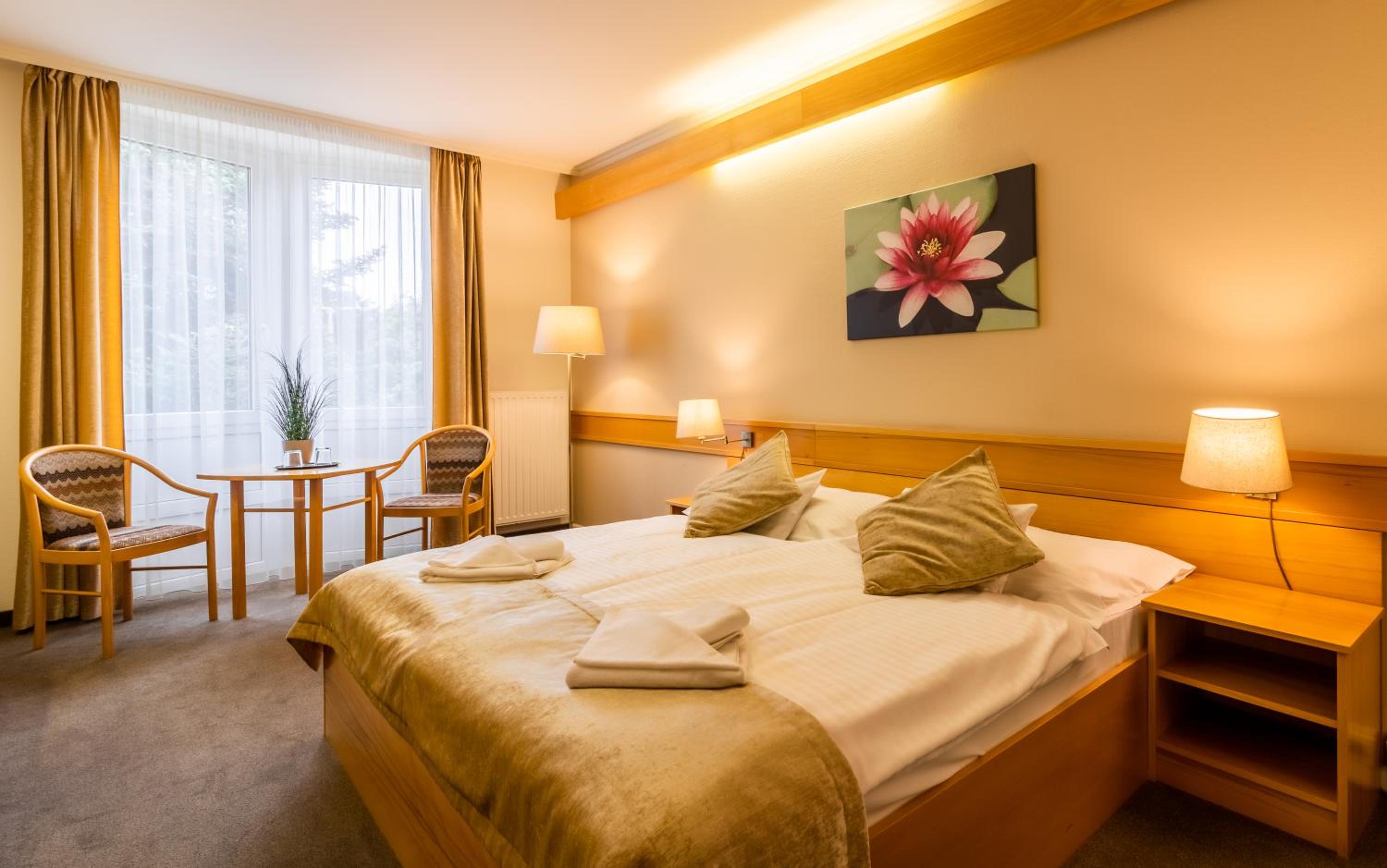 Superior Room with a Double Bed - Photo 12