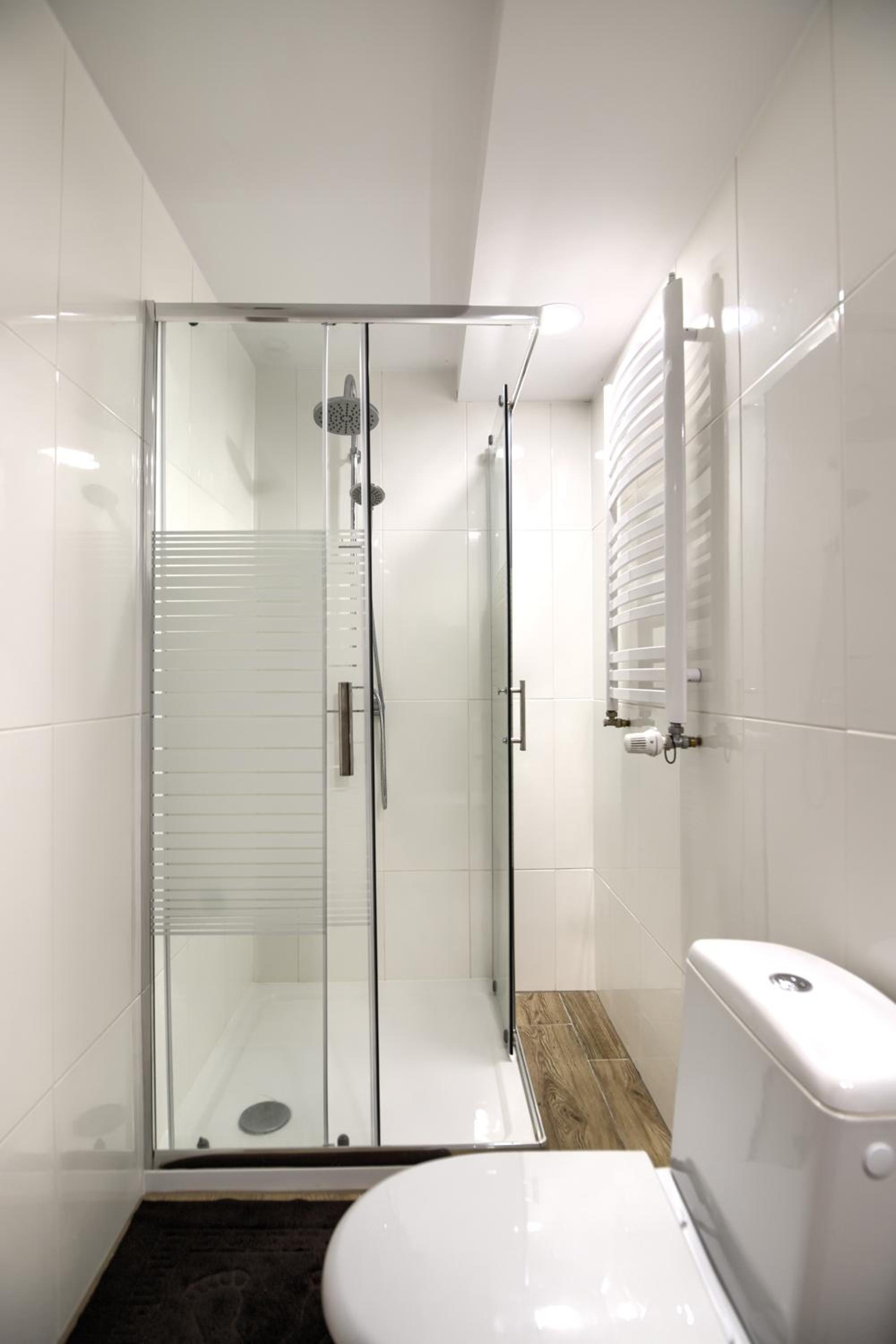 Triple Room with Private Bathroom - Photo 3