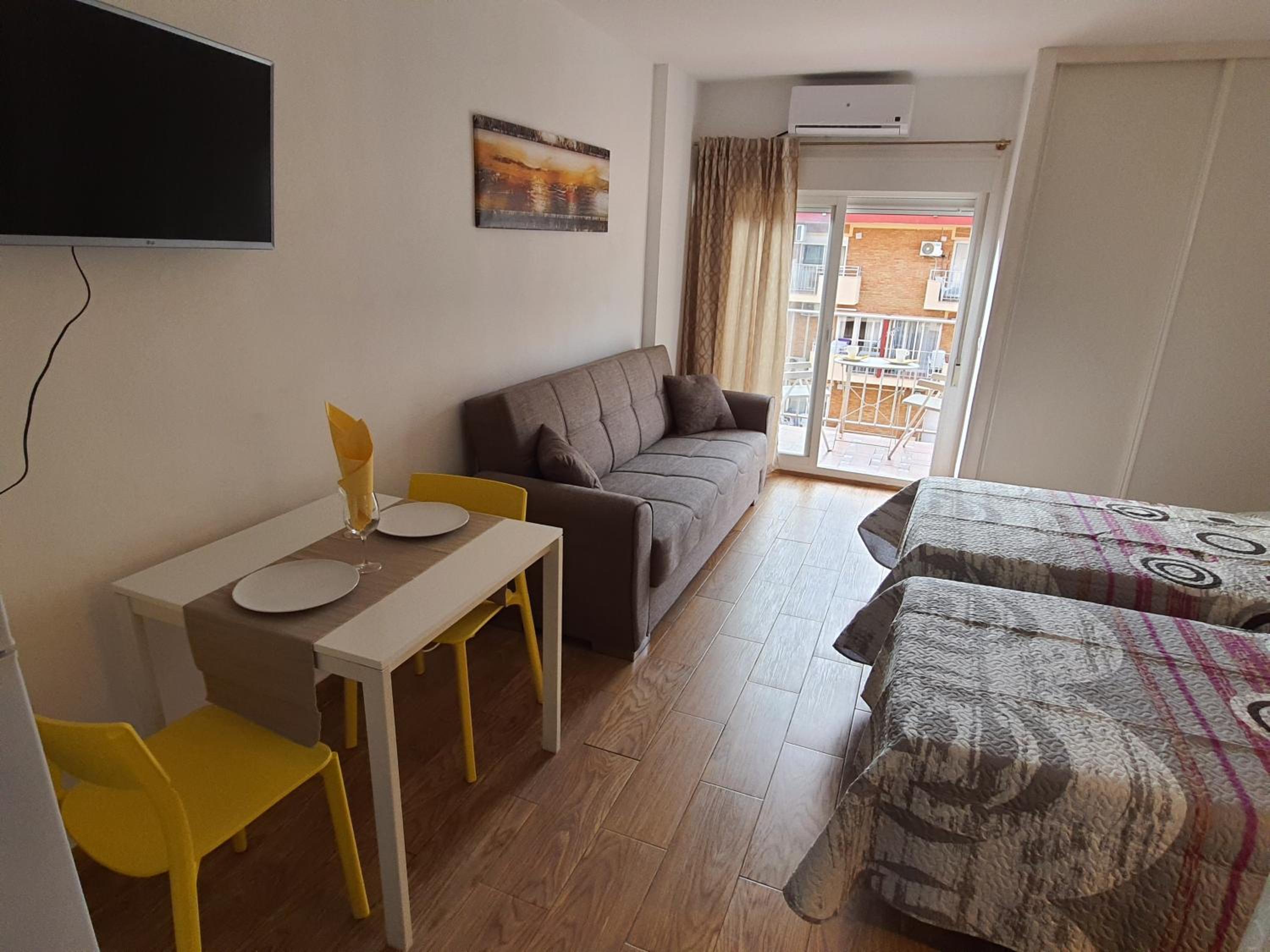 Studio Apartment photo 1