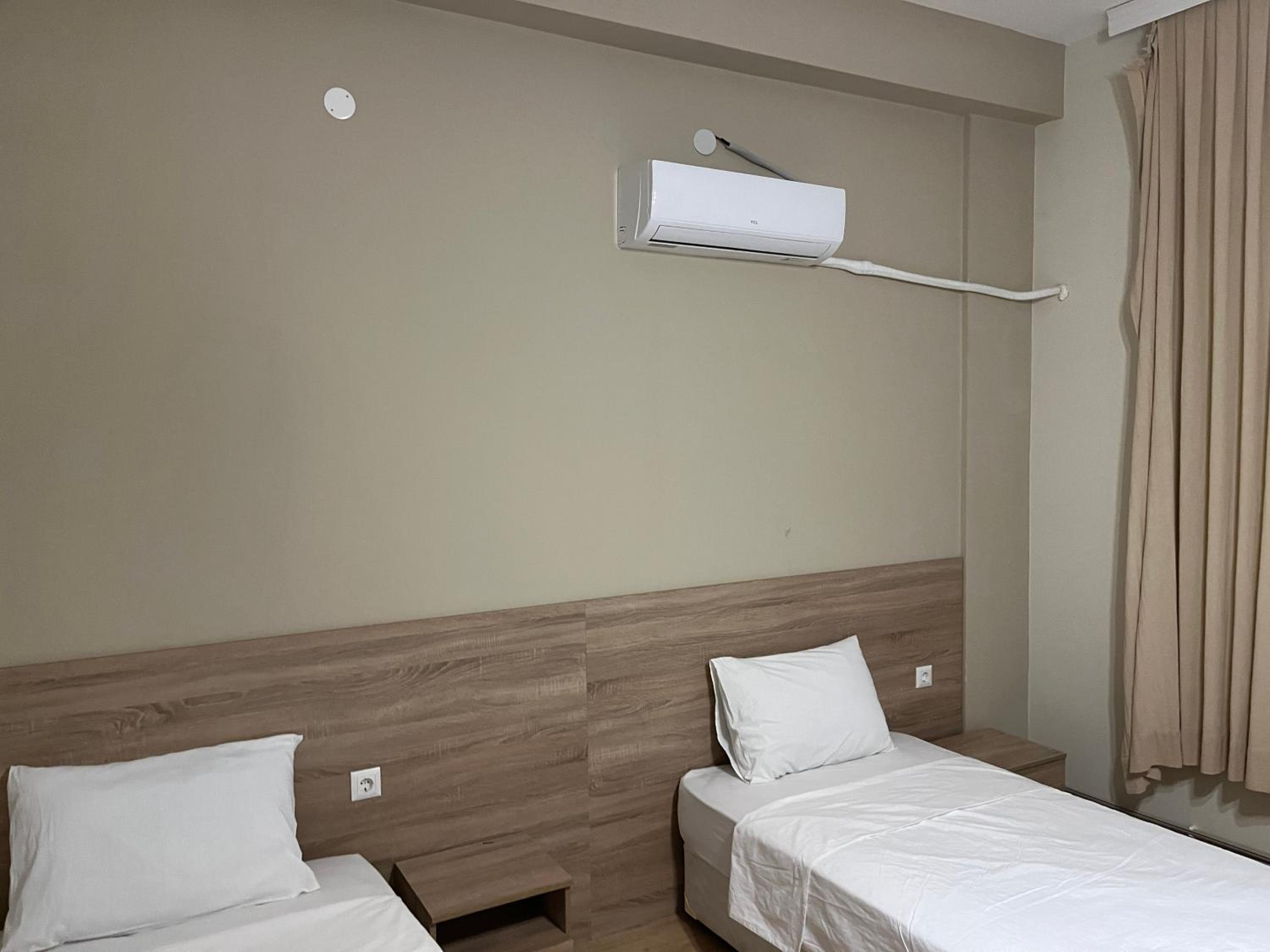 Standard Double Room - Photo 5
