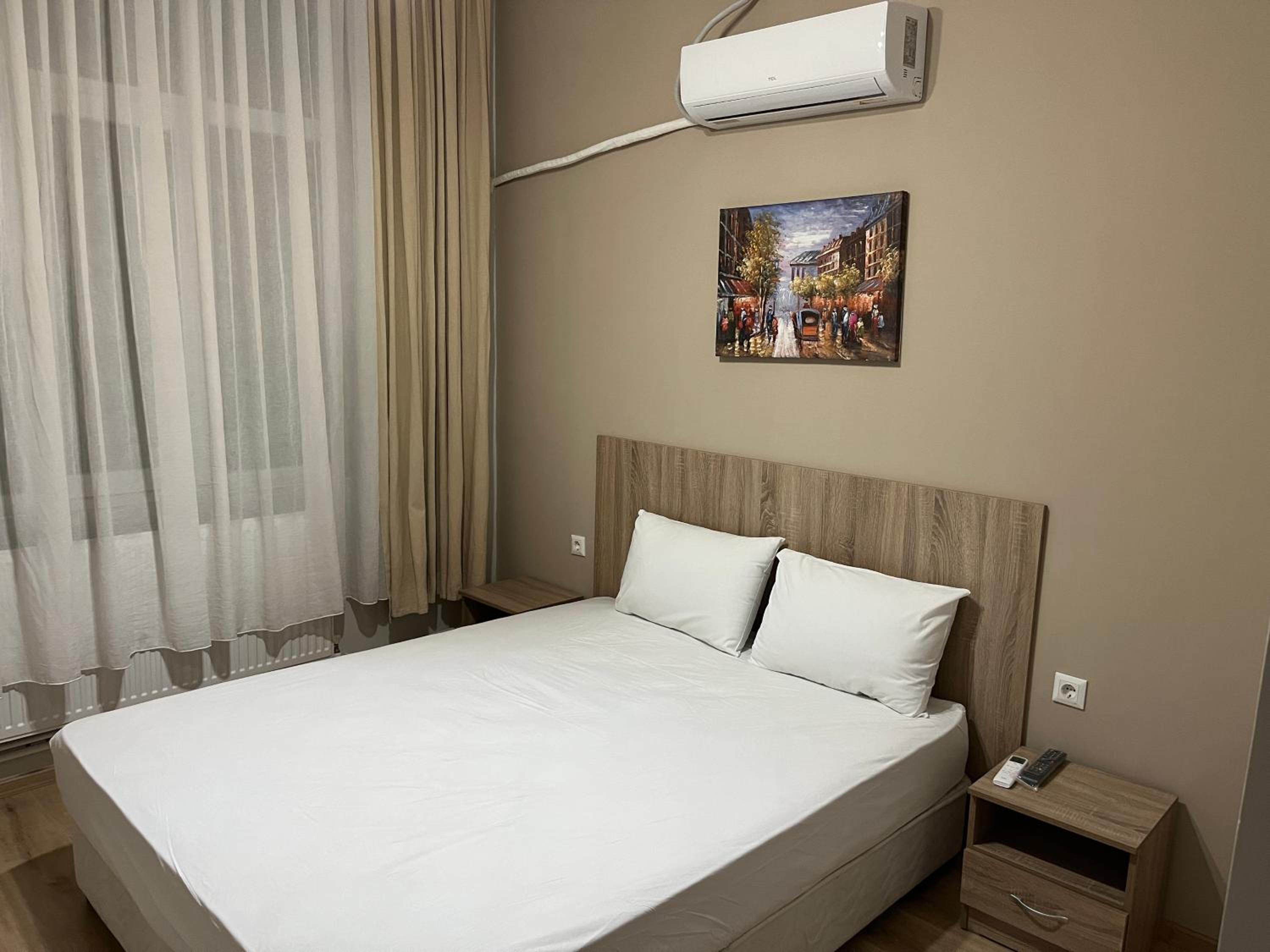 Standard Double Room - Photo 14