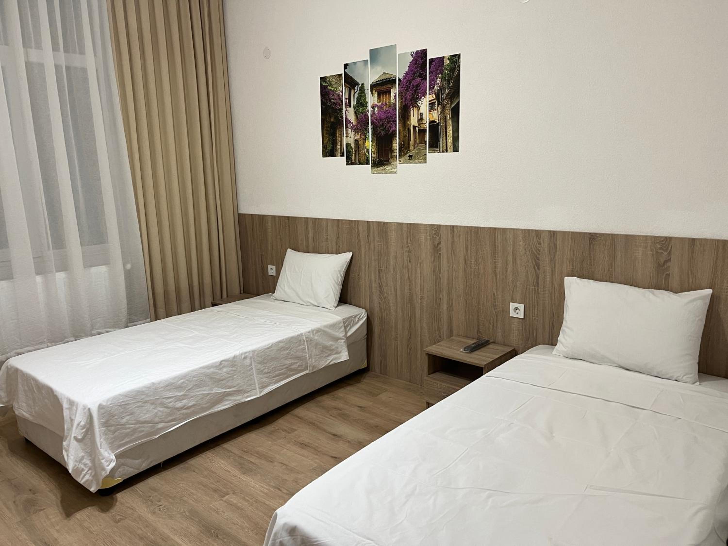 Standard Double Room - Photo 23