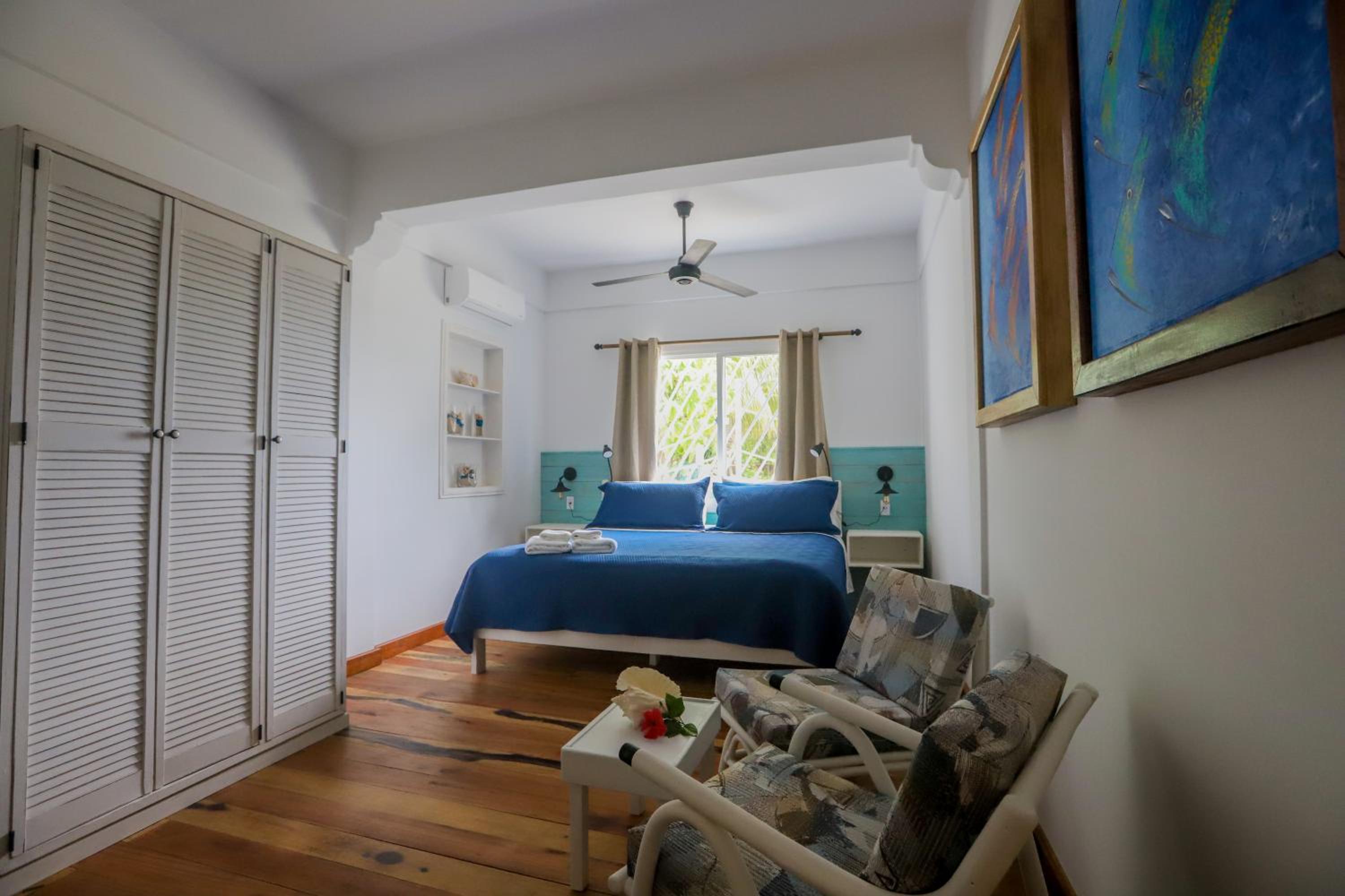 Double Room with Private Bathroom (Lighthouse)