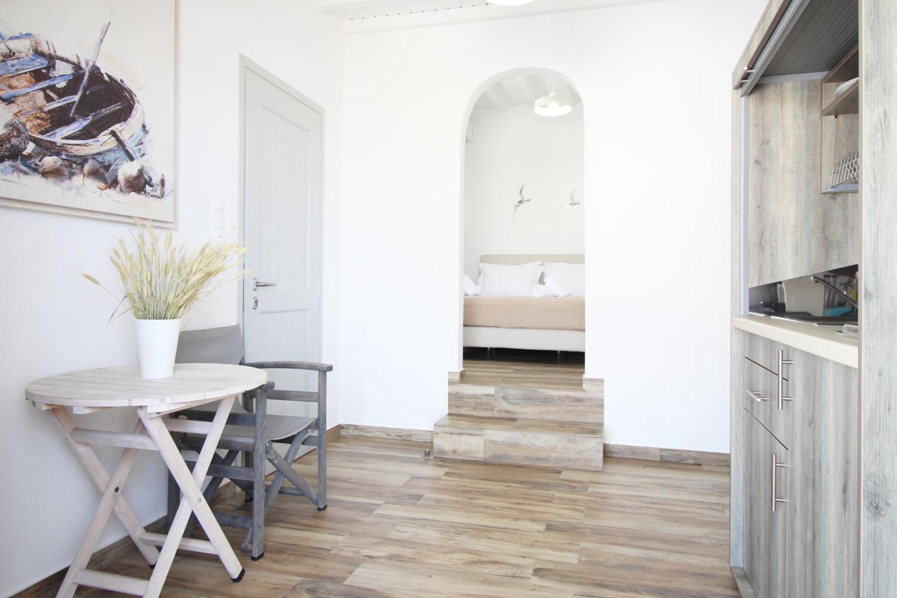 Superior Sea View Suite - Photo 22