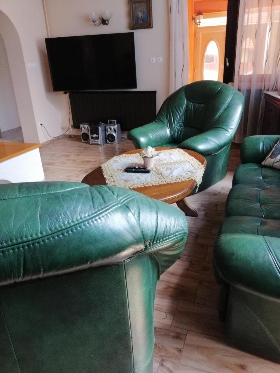 Villa photo 3