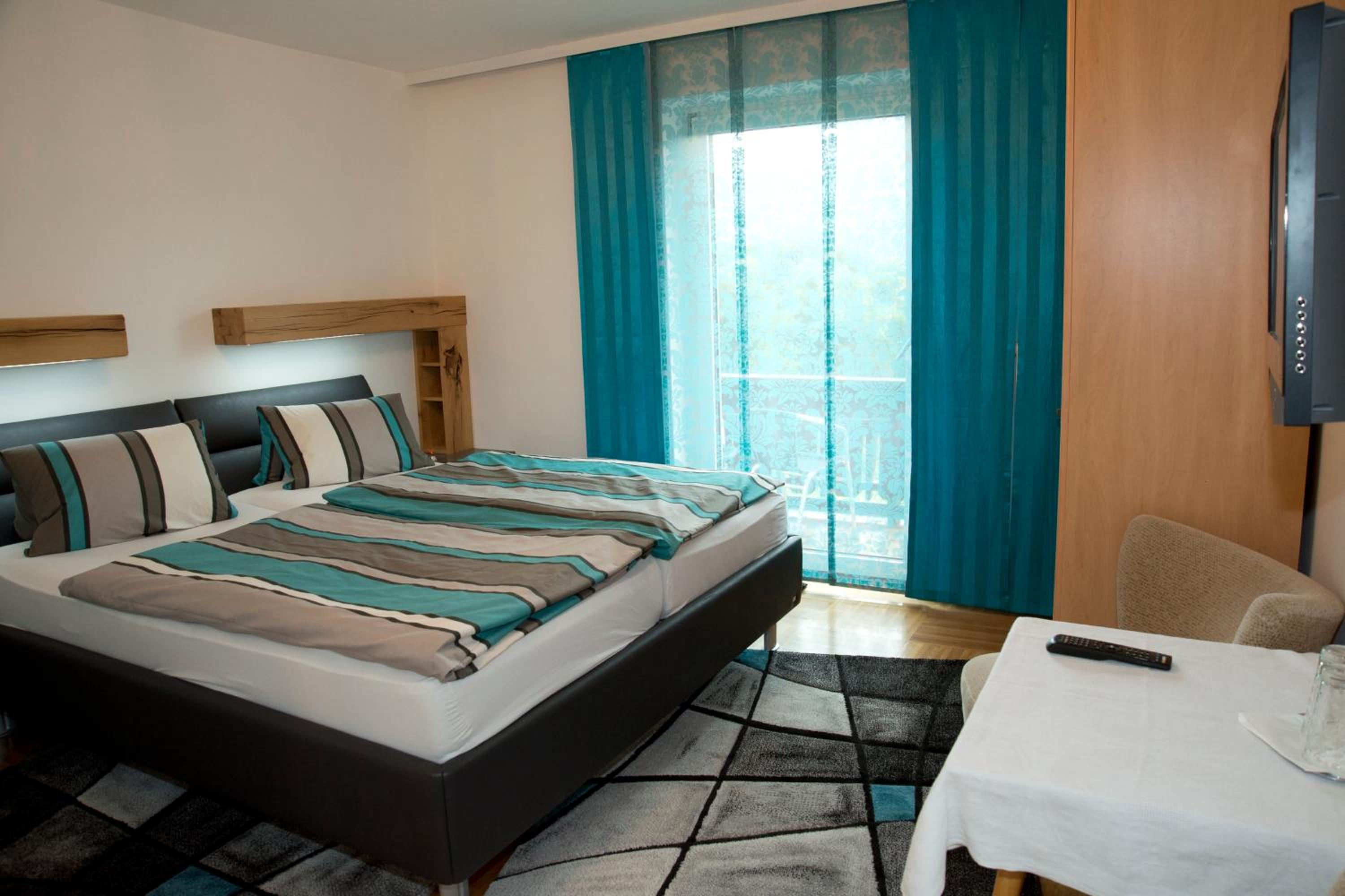 Double Room with Balcony photo 2