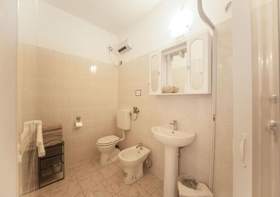 Apartment - Photo 4
