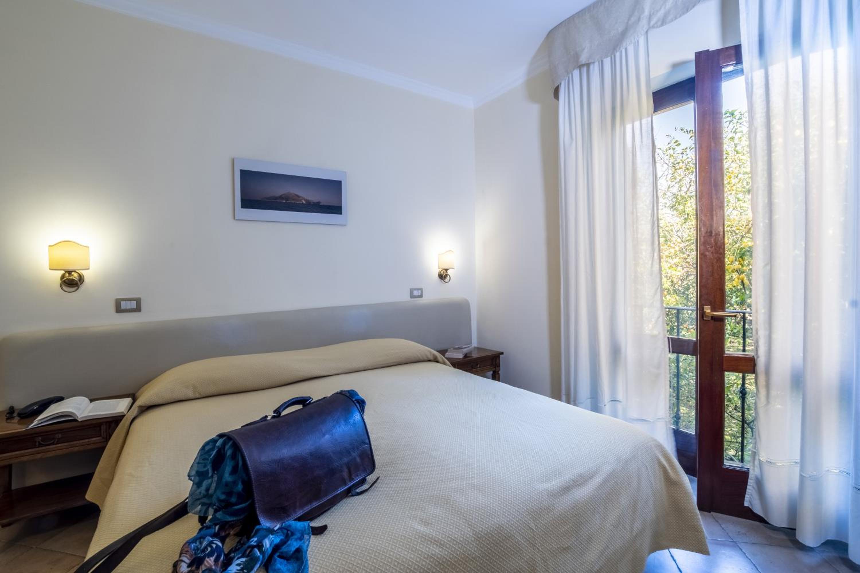 Double Room - Photo 1