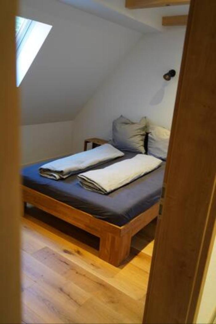 Apartment with Shower photo 3