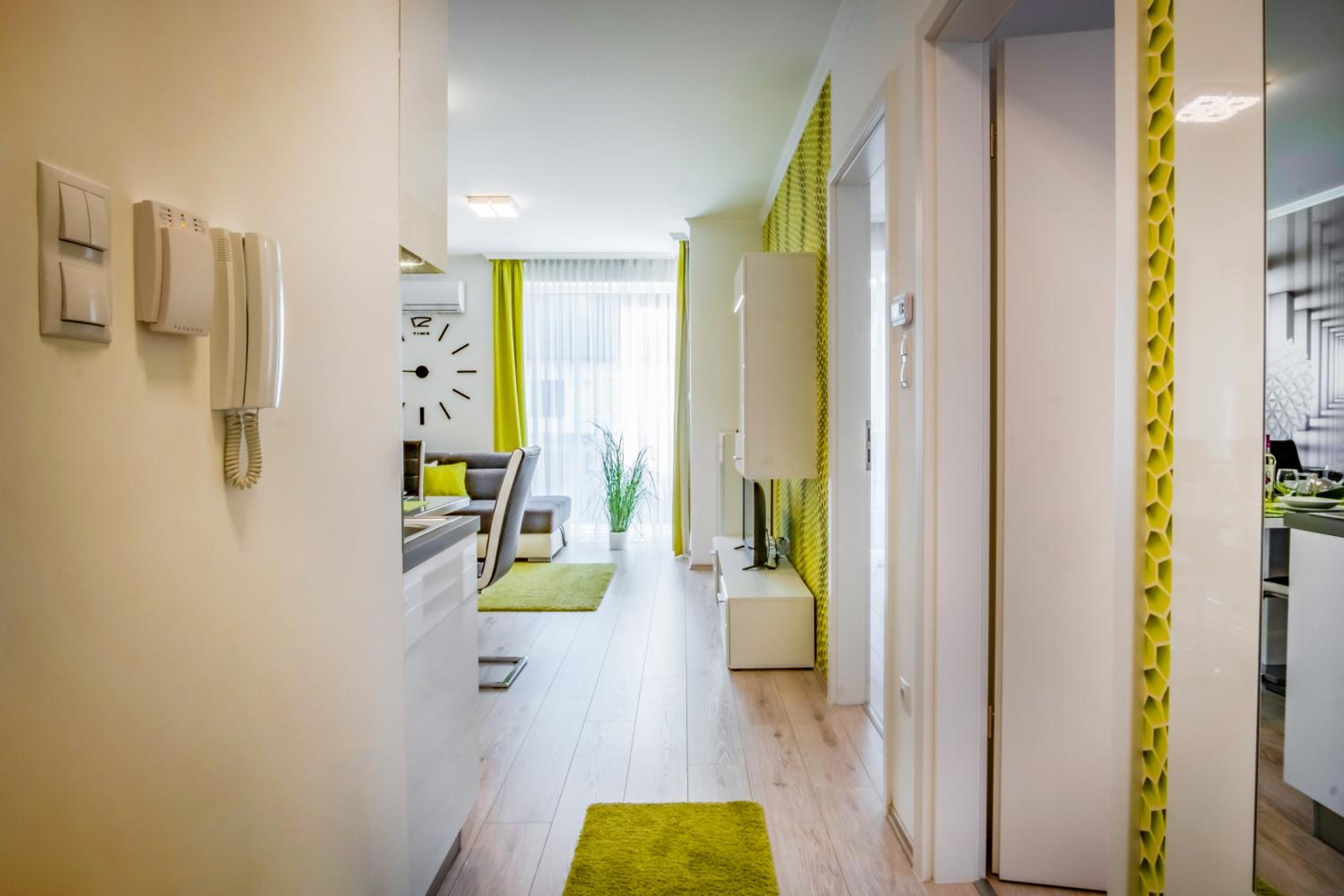 Apartment - Ground Floor photo 2
