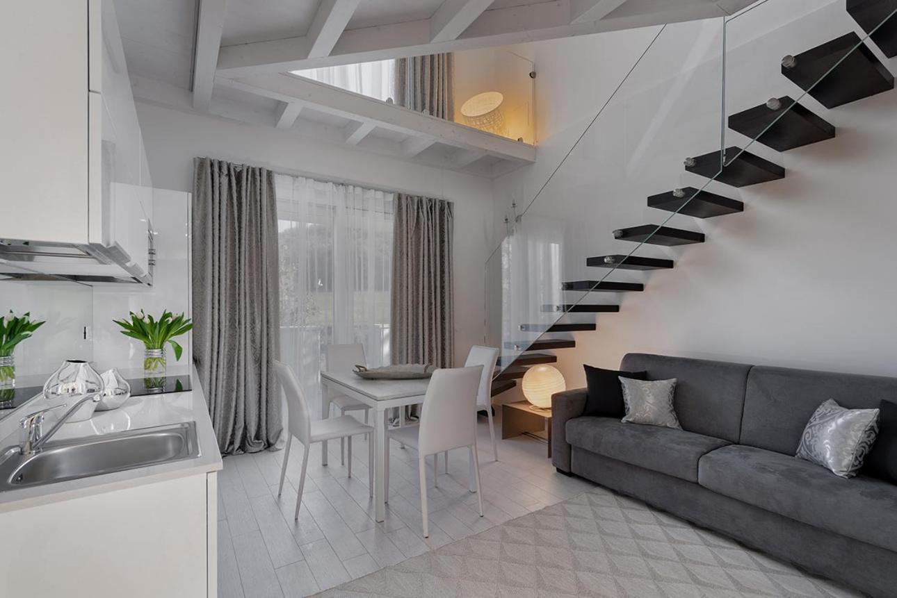 Apartment - Split Level photo 1