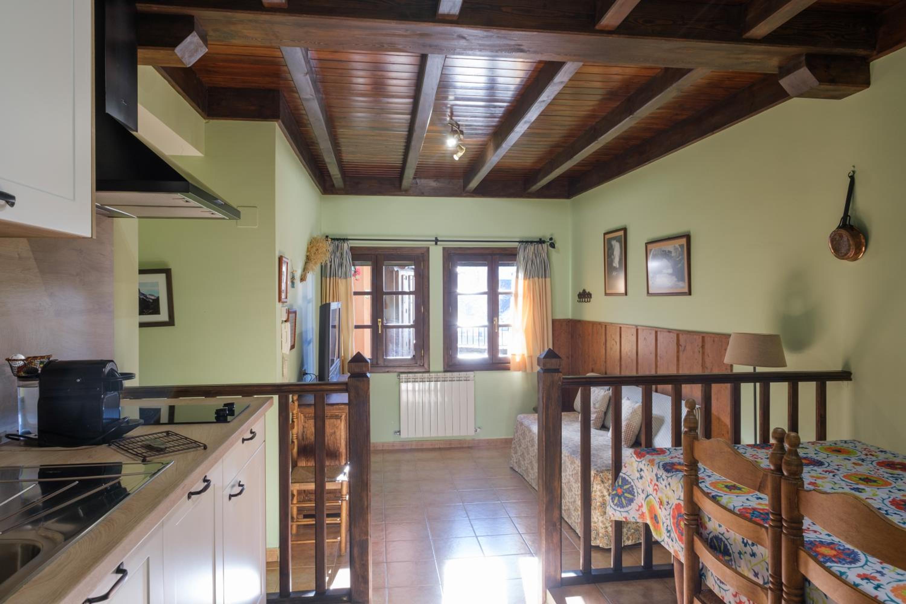 One-Bedroom Apartment (2 - 4 Adults) photo 3