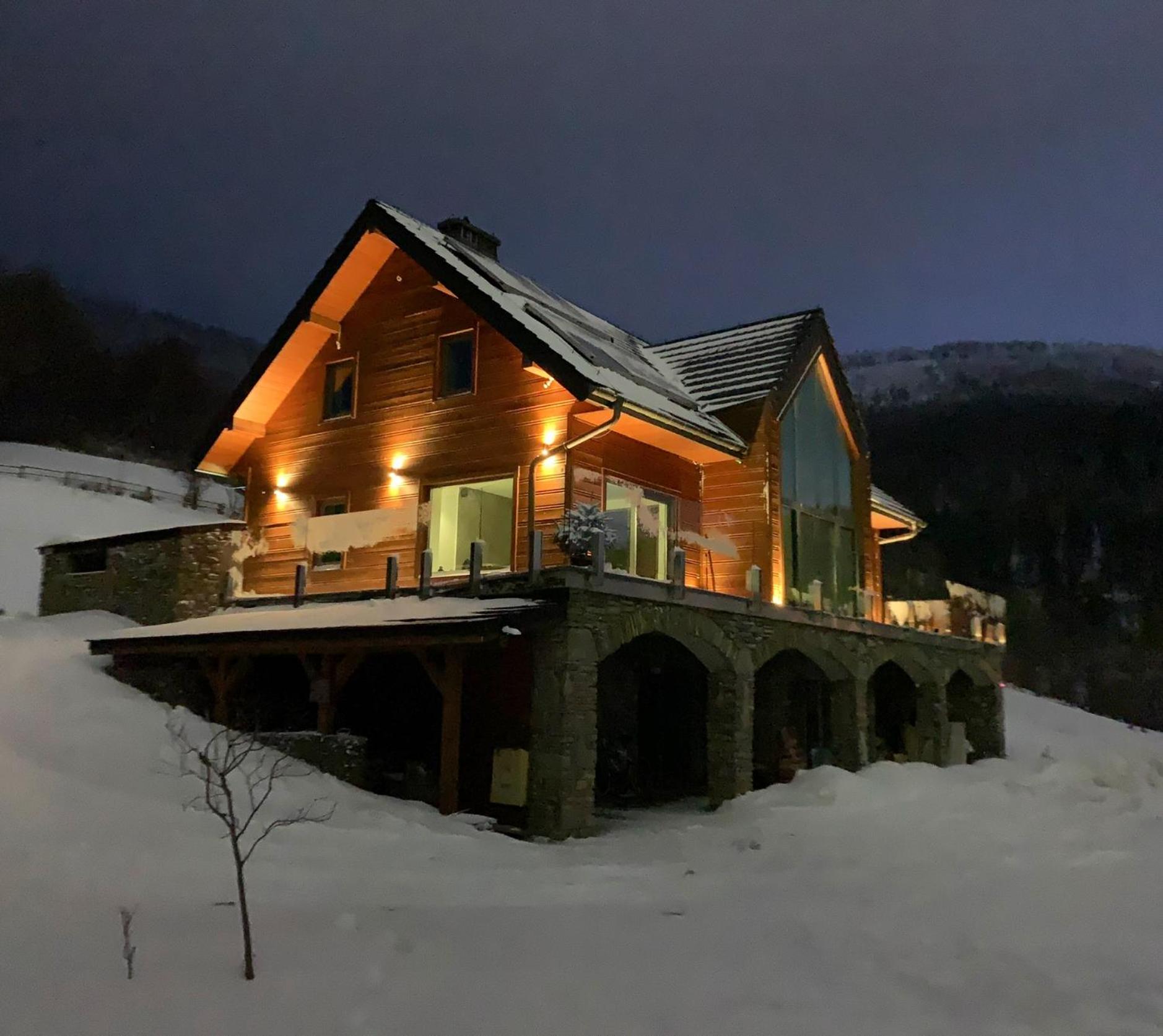 Villa photo 2
