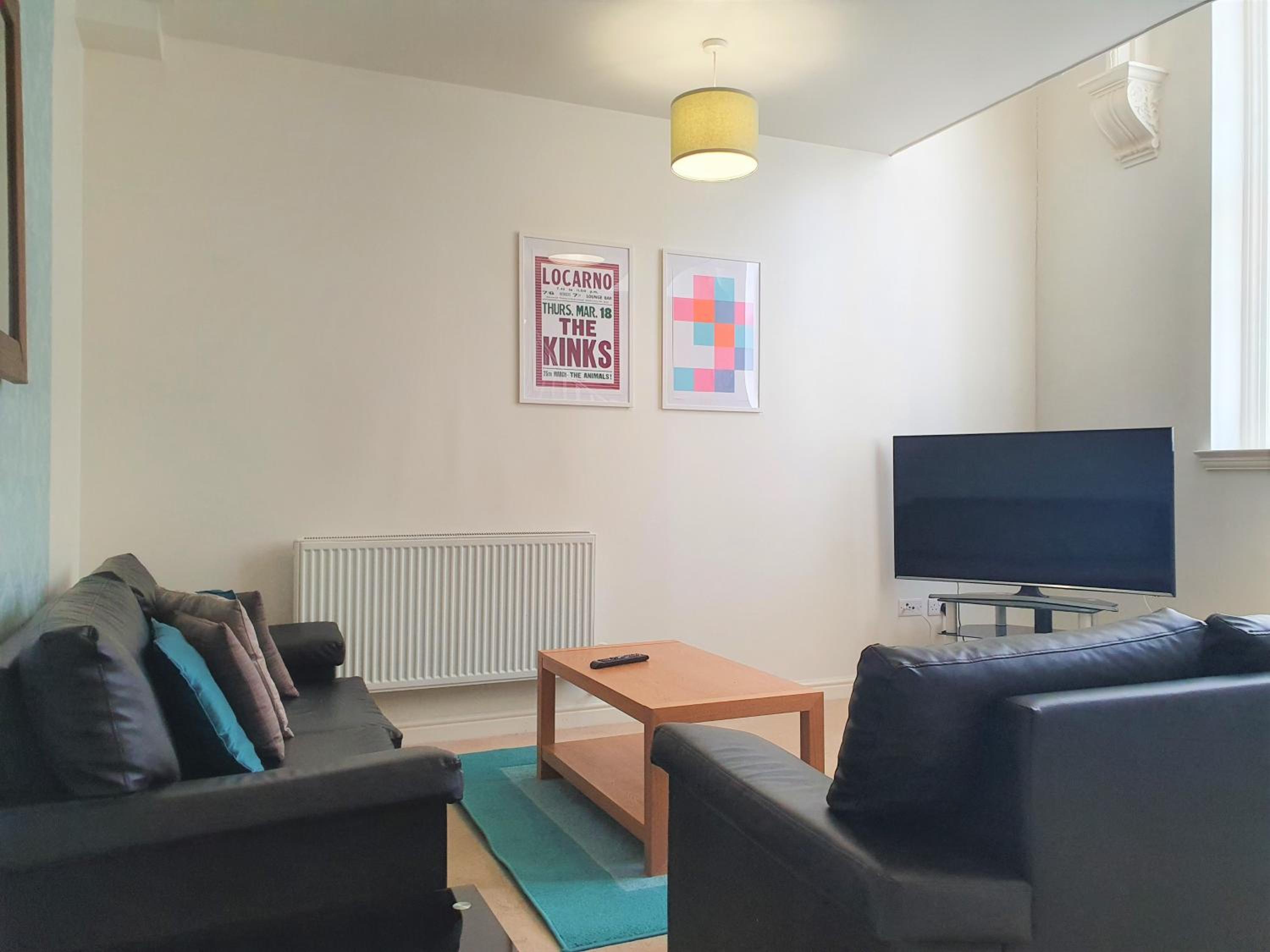 Two-Bedroom Apartment - Photo 1