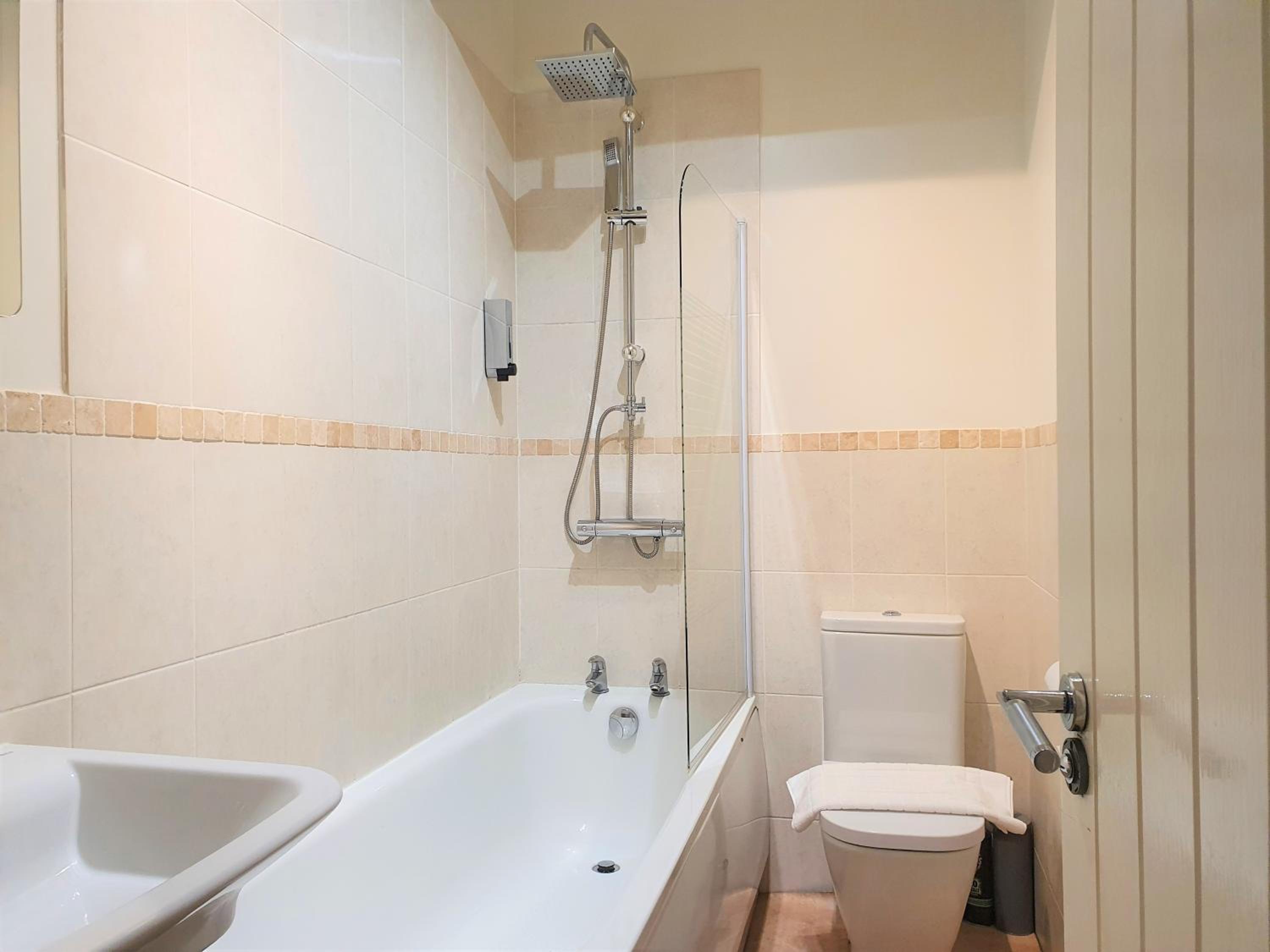 Two-Bedroom Apartment - Photo 10
