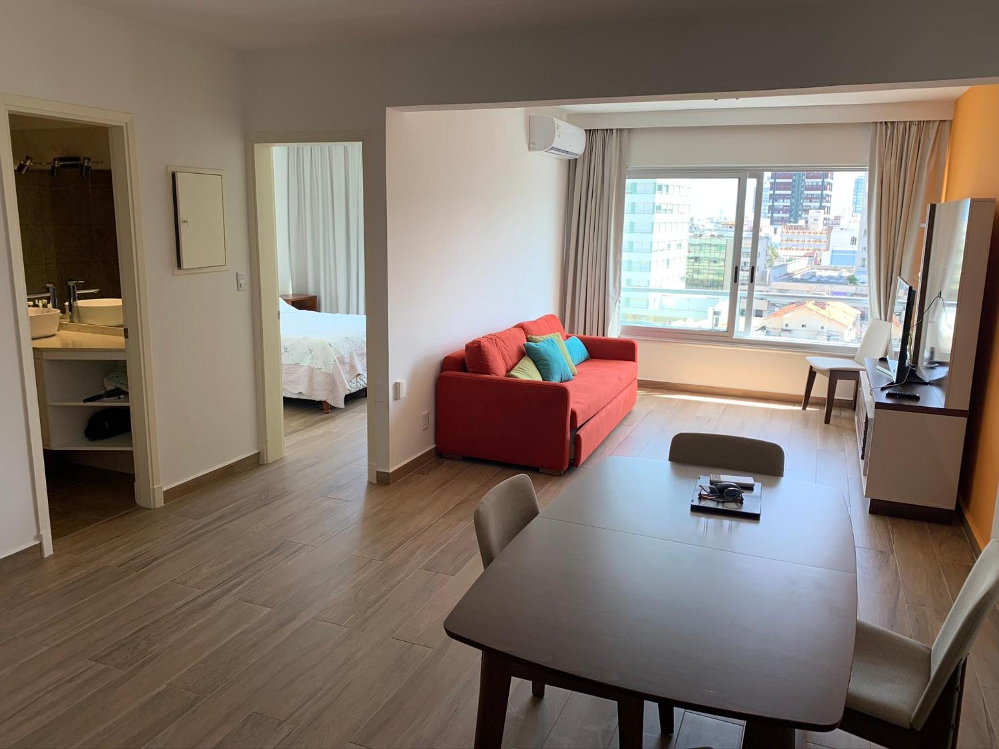 One-Bedroom Apartment