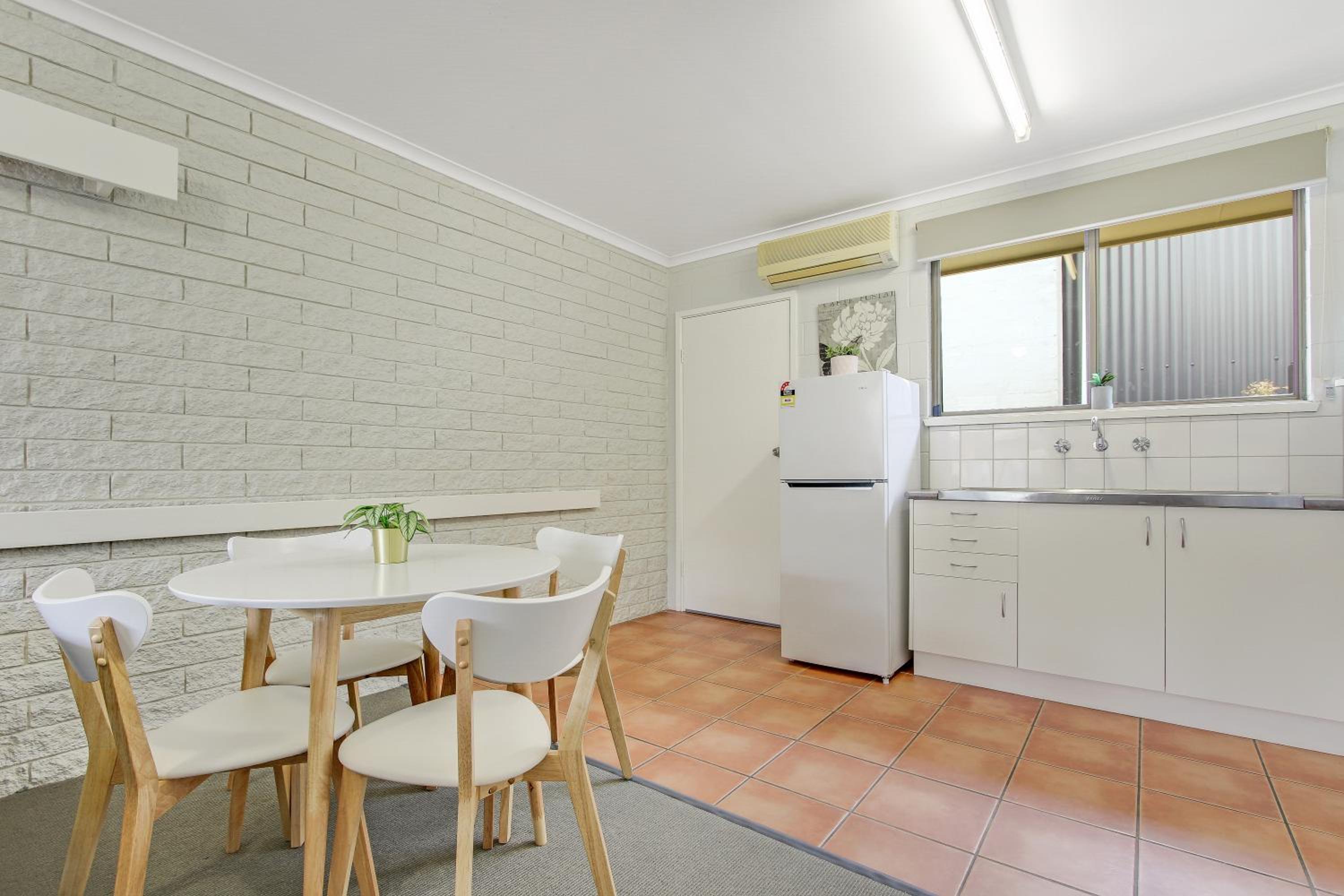 One Bedroom Family Apartment  - Photo 8