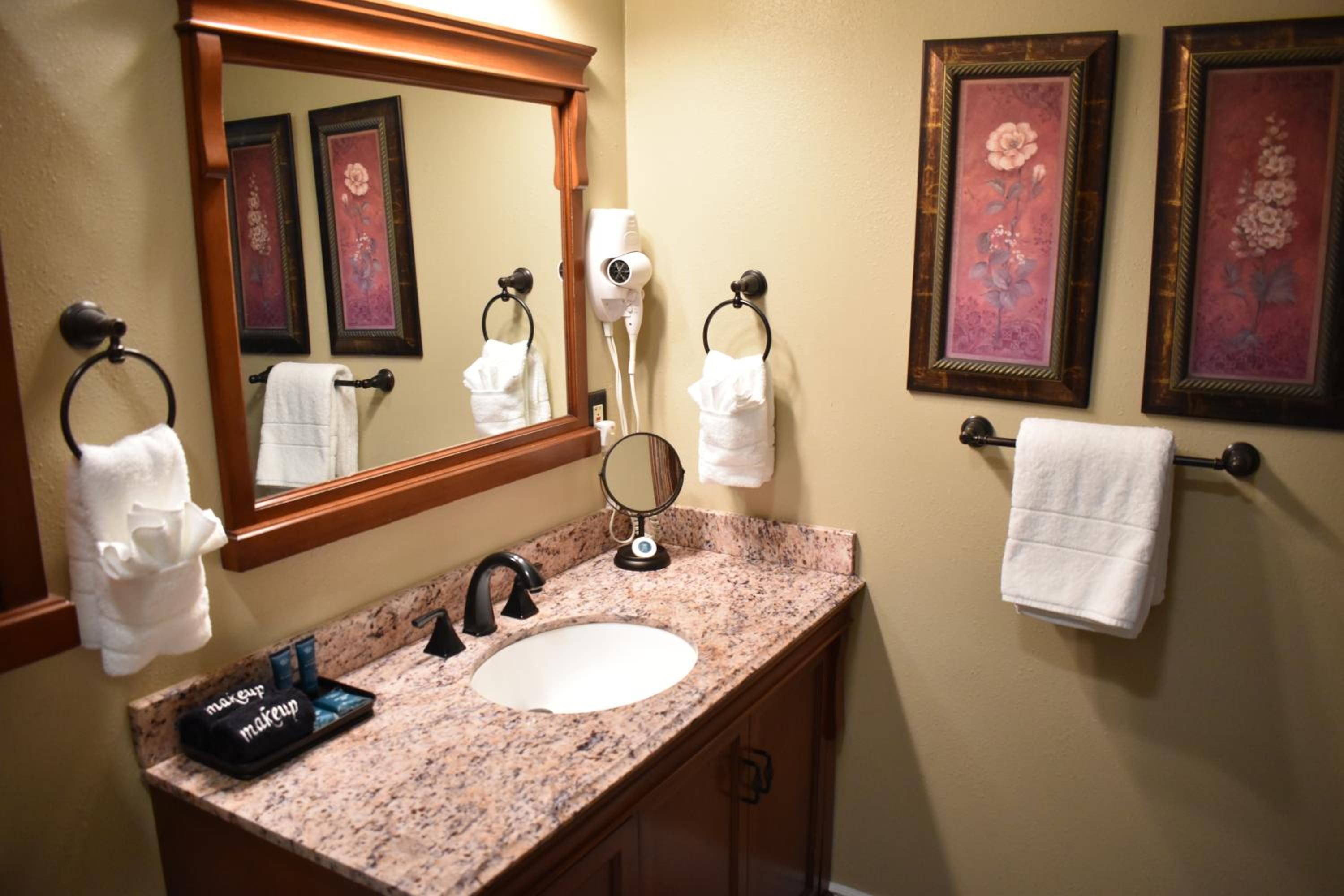 Deluxe Suite photo 2