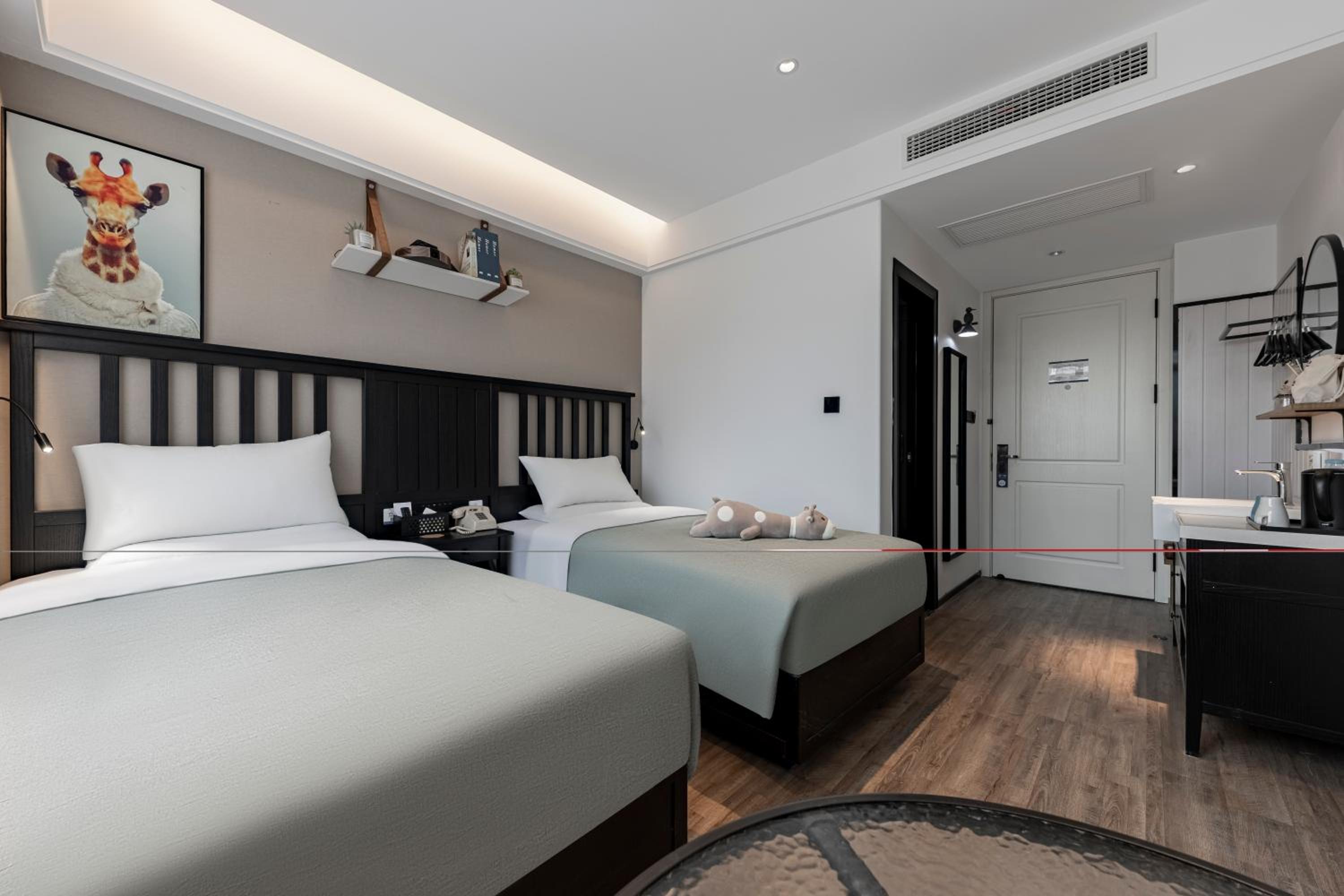 Deluxe Twin Room with Audio