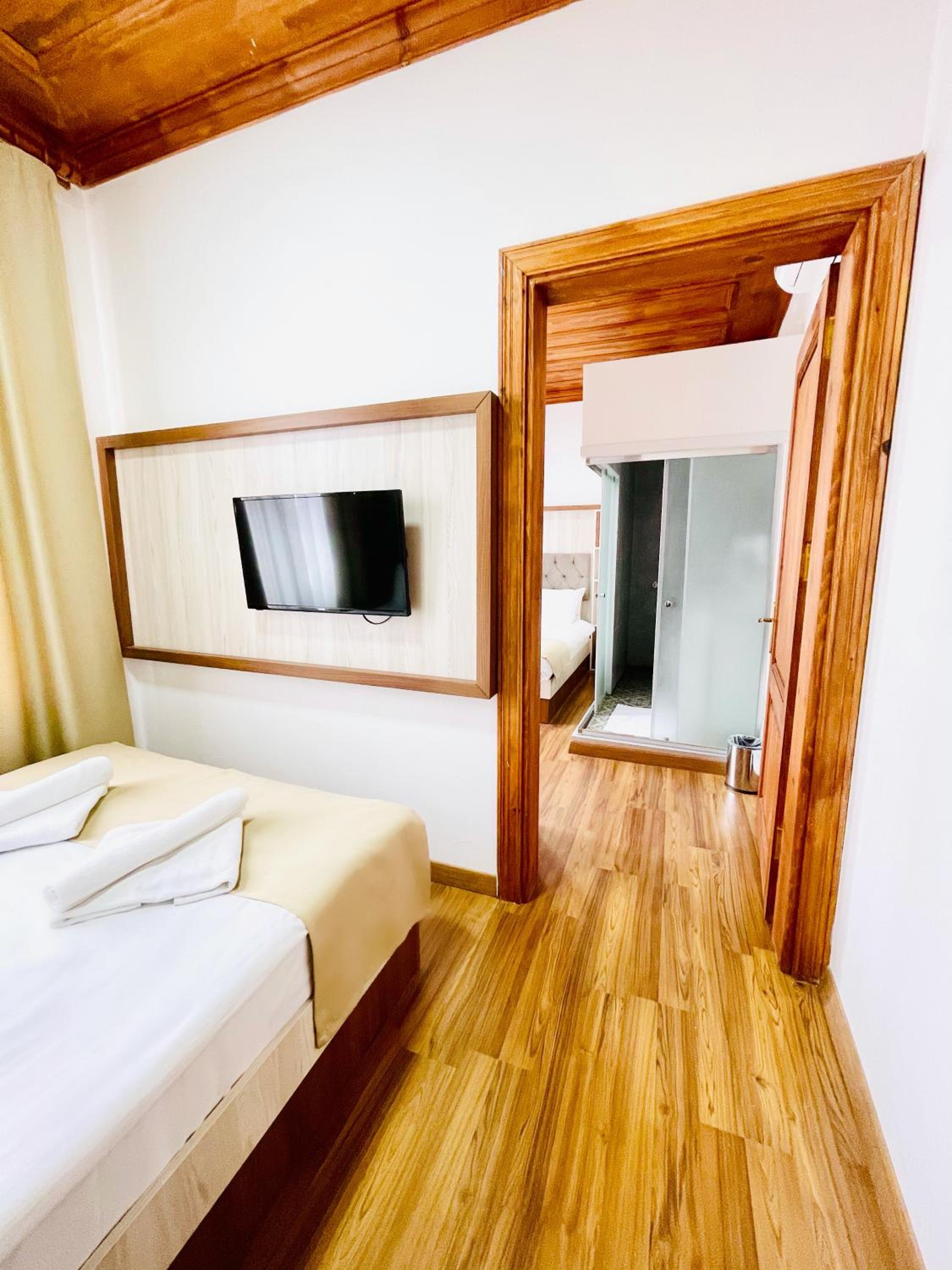 Quadruple Room photo 2