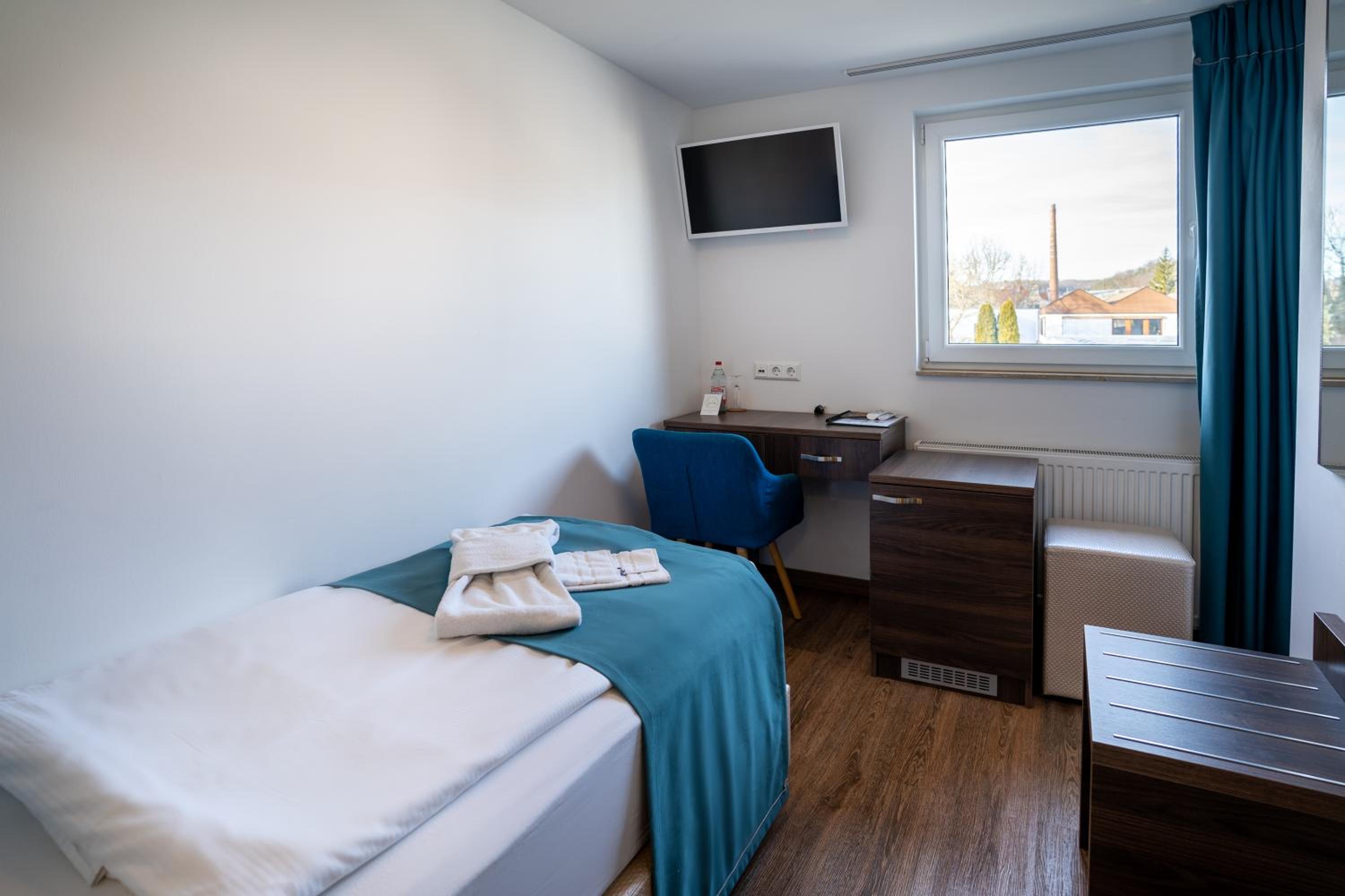 Standard Single Room