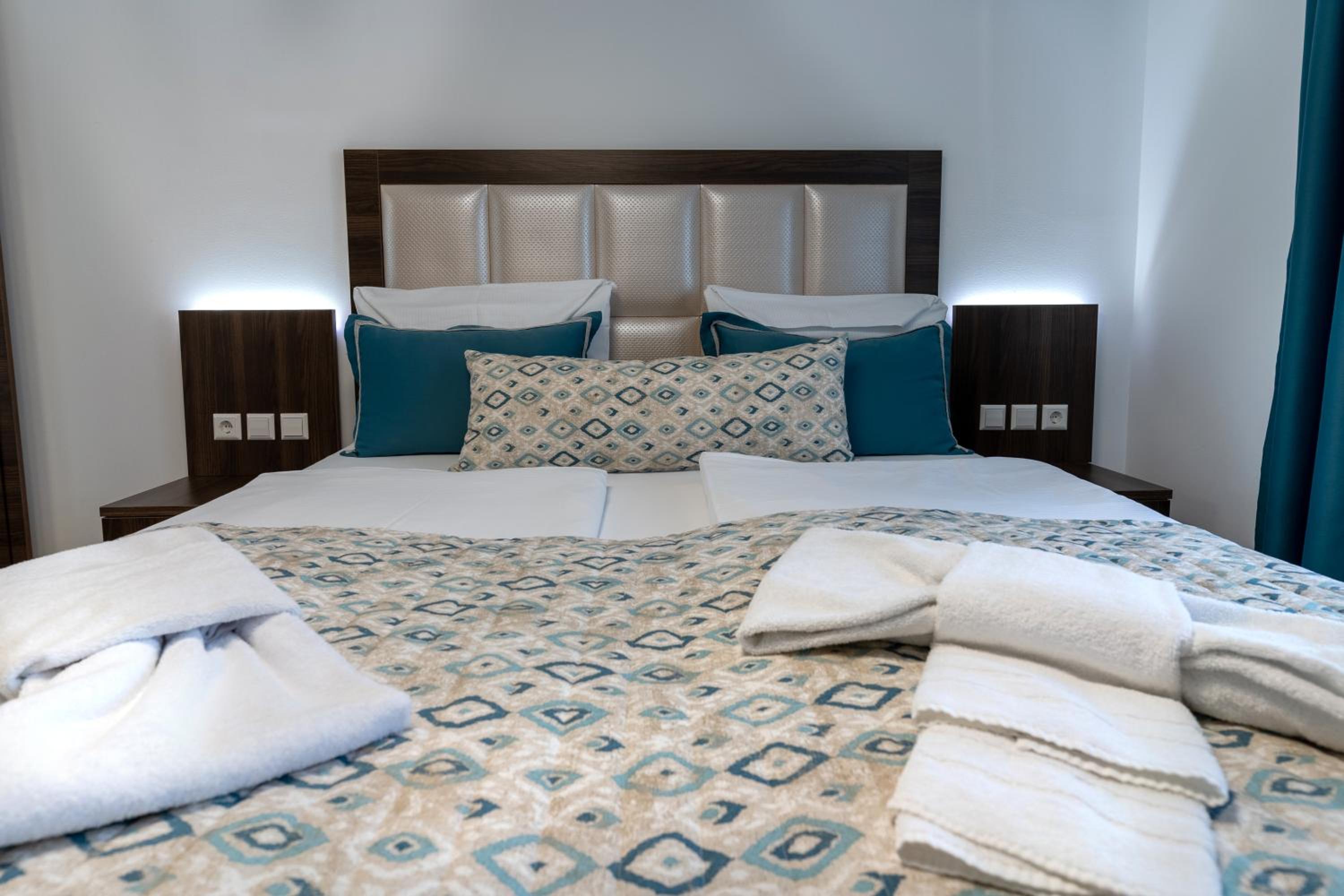 Standard Double Room - Photo 21