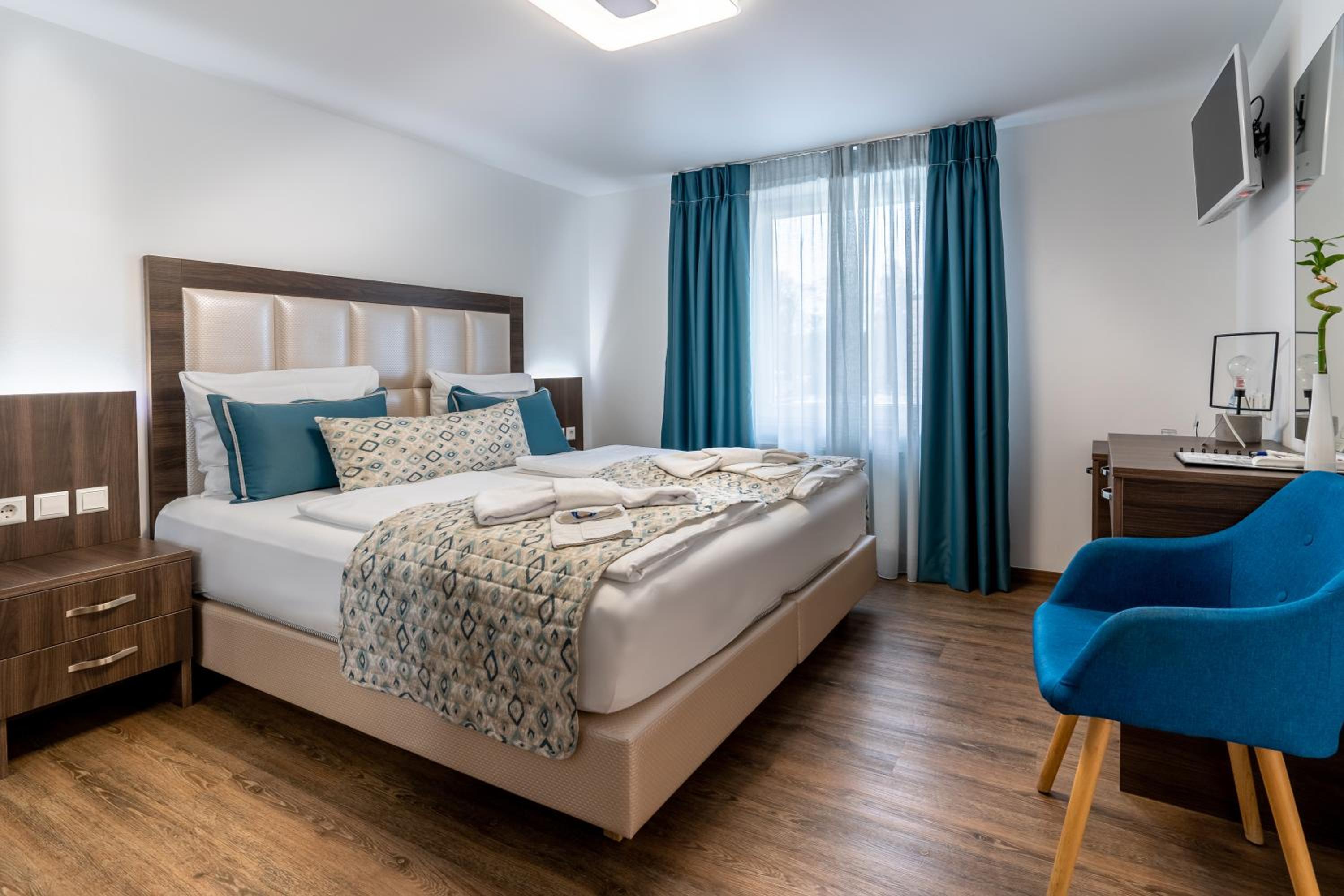 Standard Double Room - Photo 1
