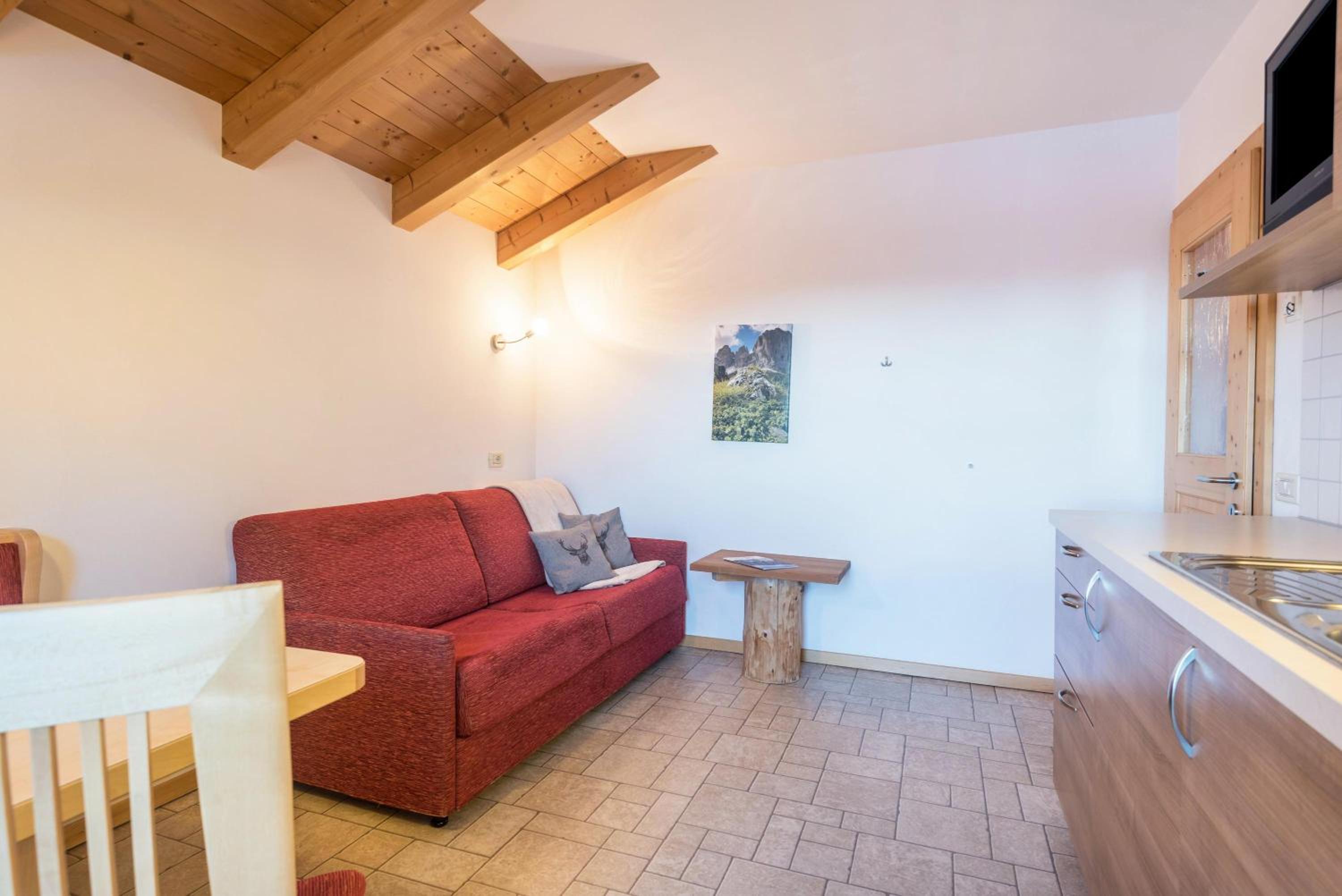 Two-Bedroom Deluxe Apartment with Garden View photo 3
