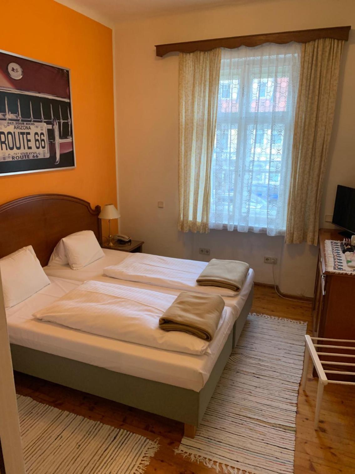 Small Double Room photo 2