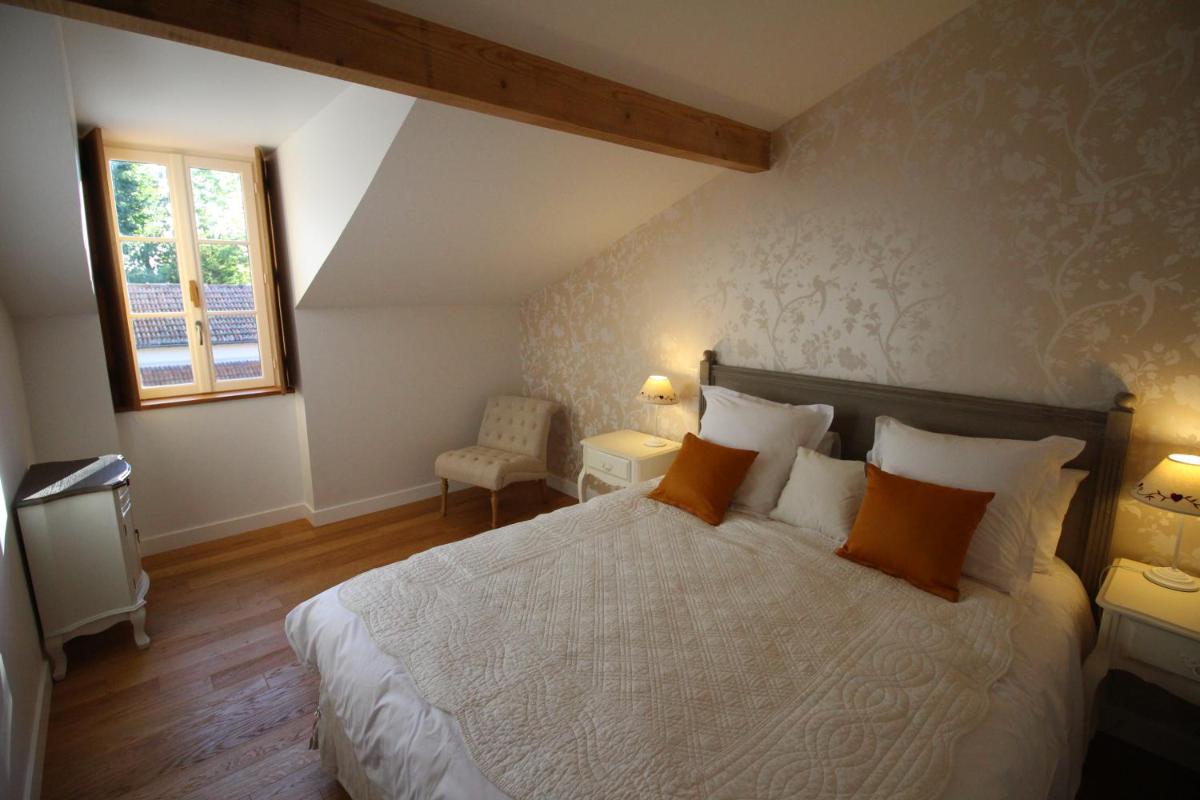 Four-Bedroom House photo 2