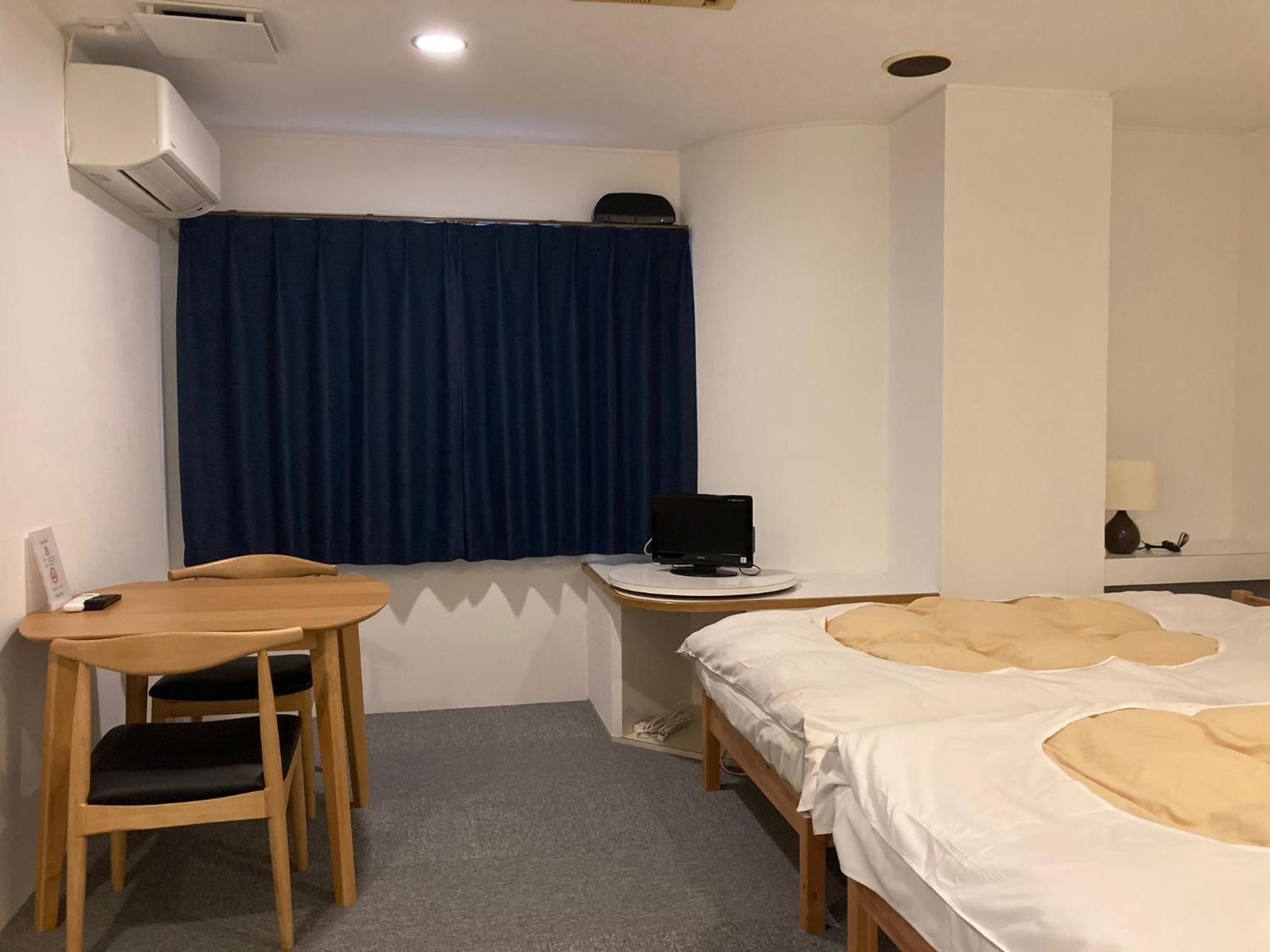 Twin Room - Photo 5